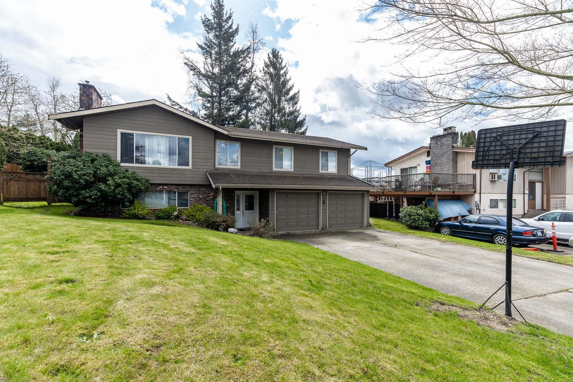 31450 Springhill Place, Abbotsford, V2T 4K1 — photo 2