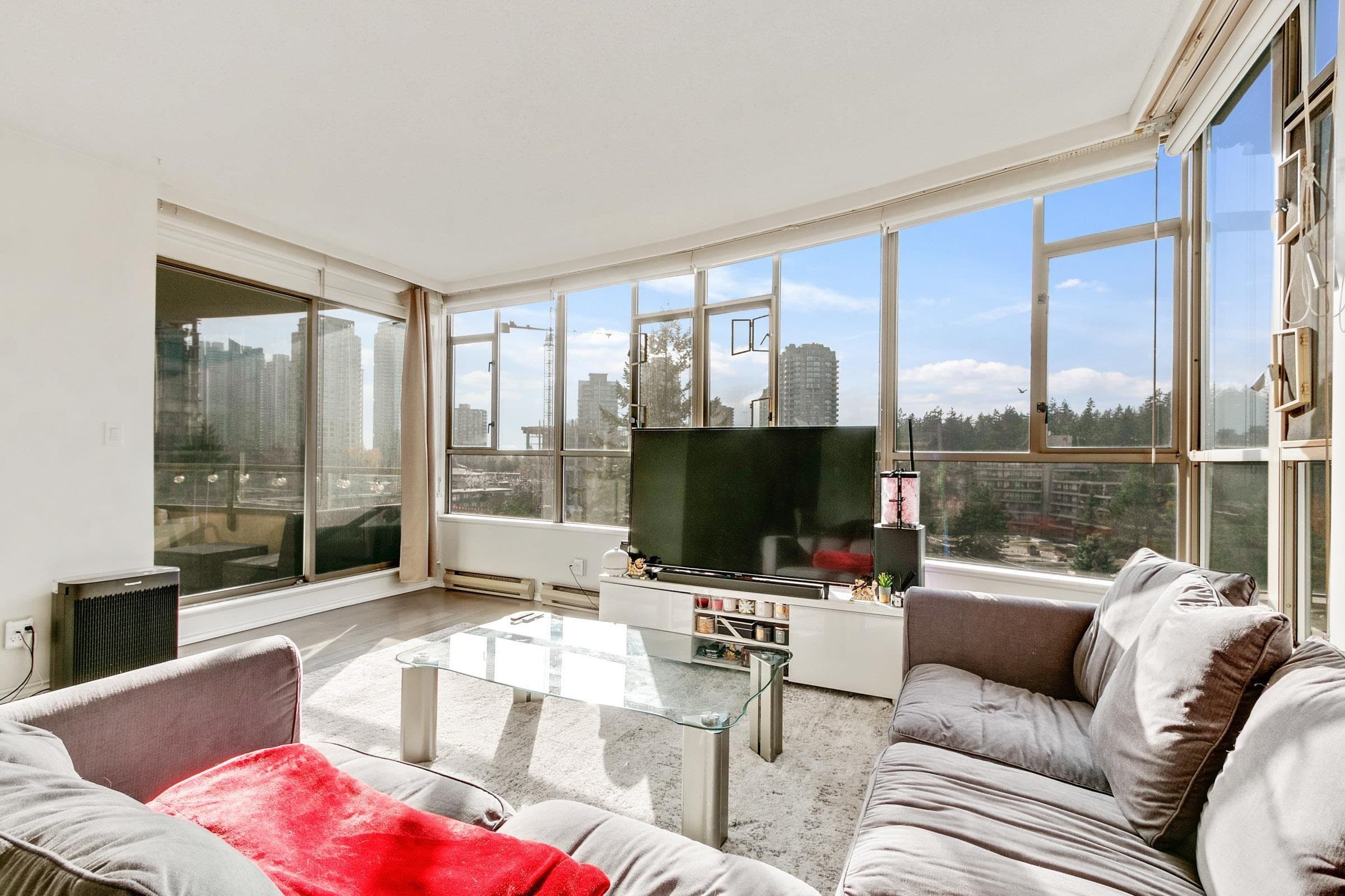 905 - 5885 Olive Avenue, Burnaby, V5H 4N8 — photo 5