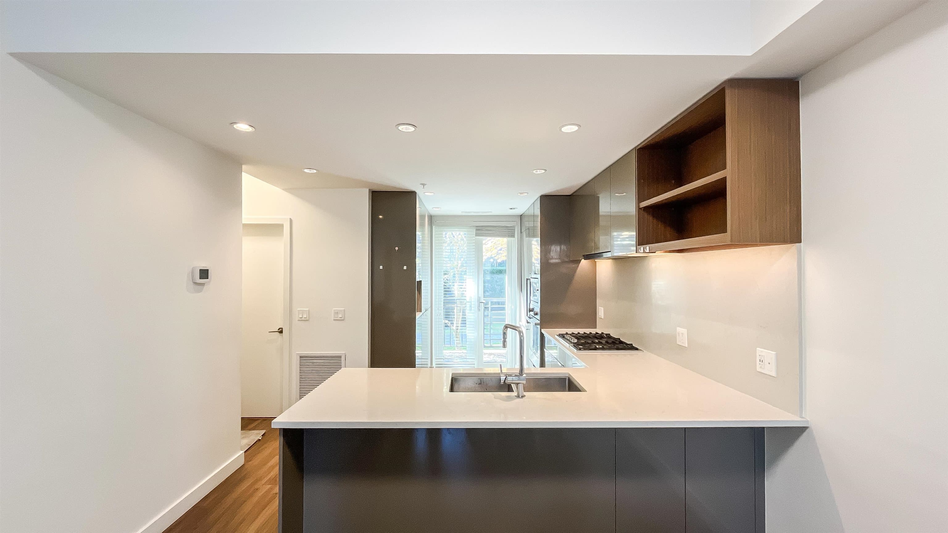 27 - 388 W 64th Avenue, Vancouver, V5X 2L9 — photo 3