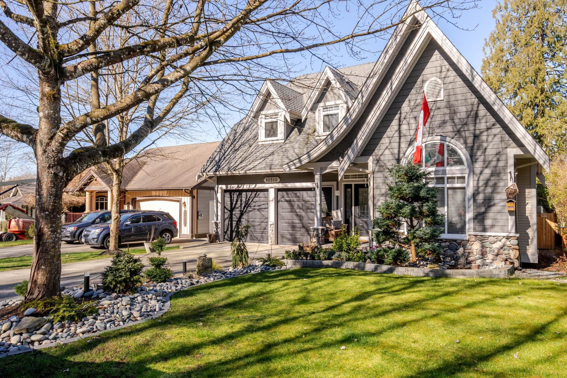 10510 Baker Place, Maple Ridge, V2W 2C2 — photo 2