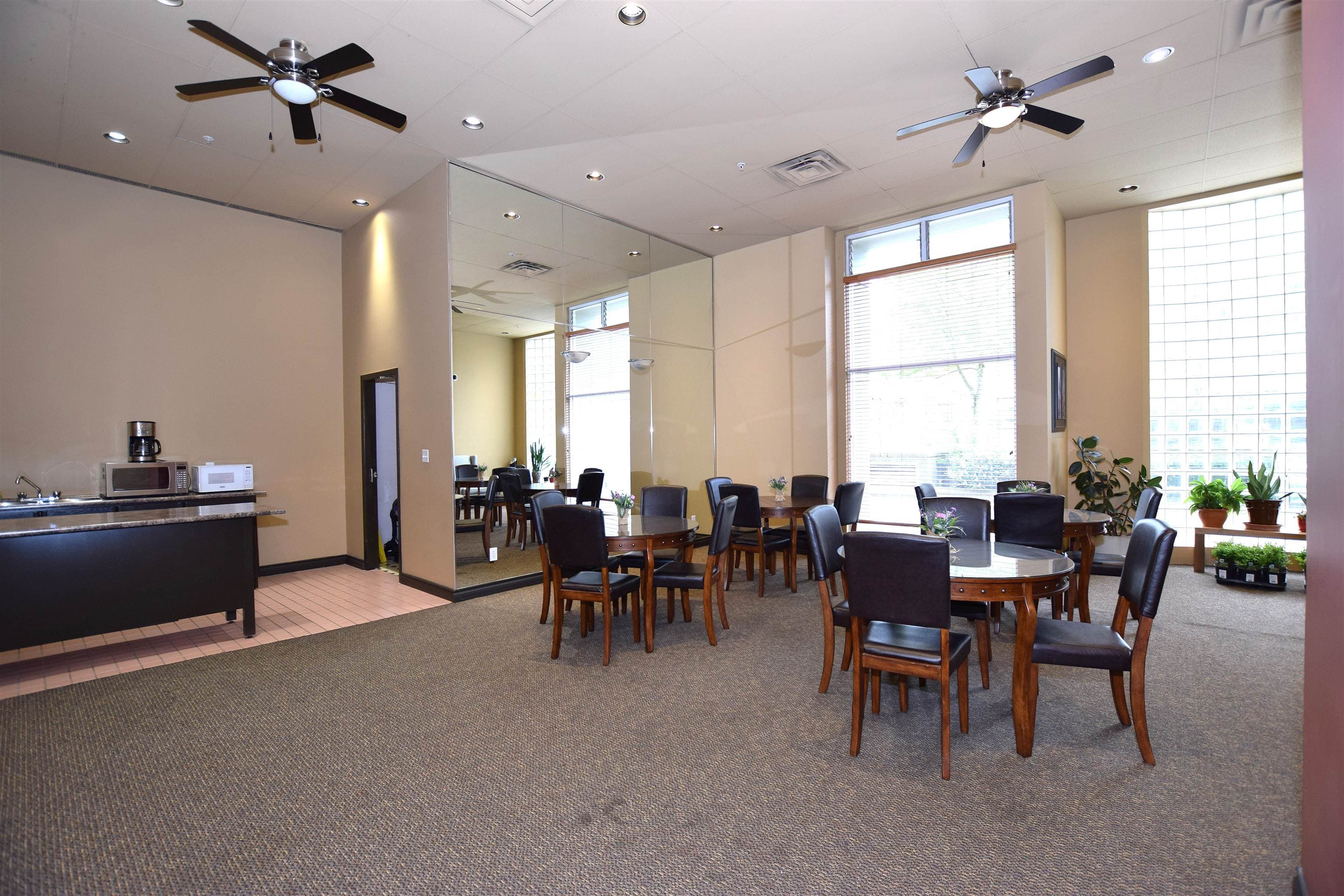 1105 - 1180 Pinetree Way, Coquitlam, V3B 7L2 — photo 4