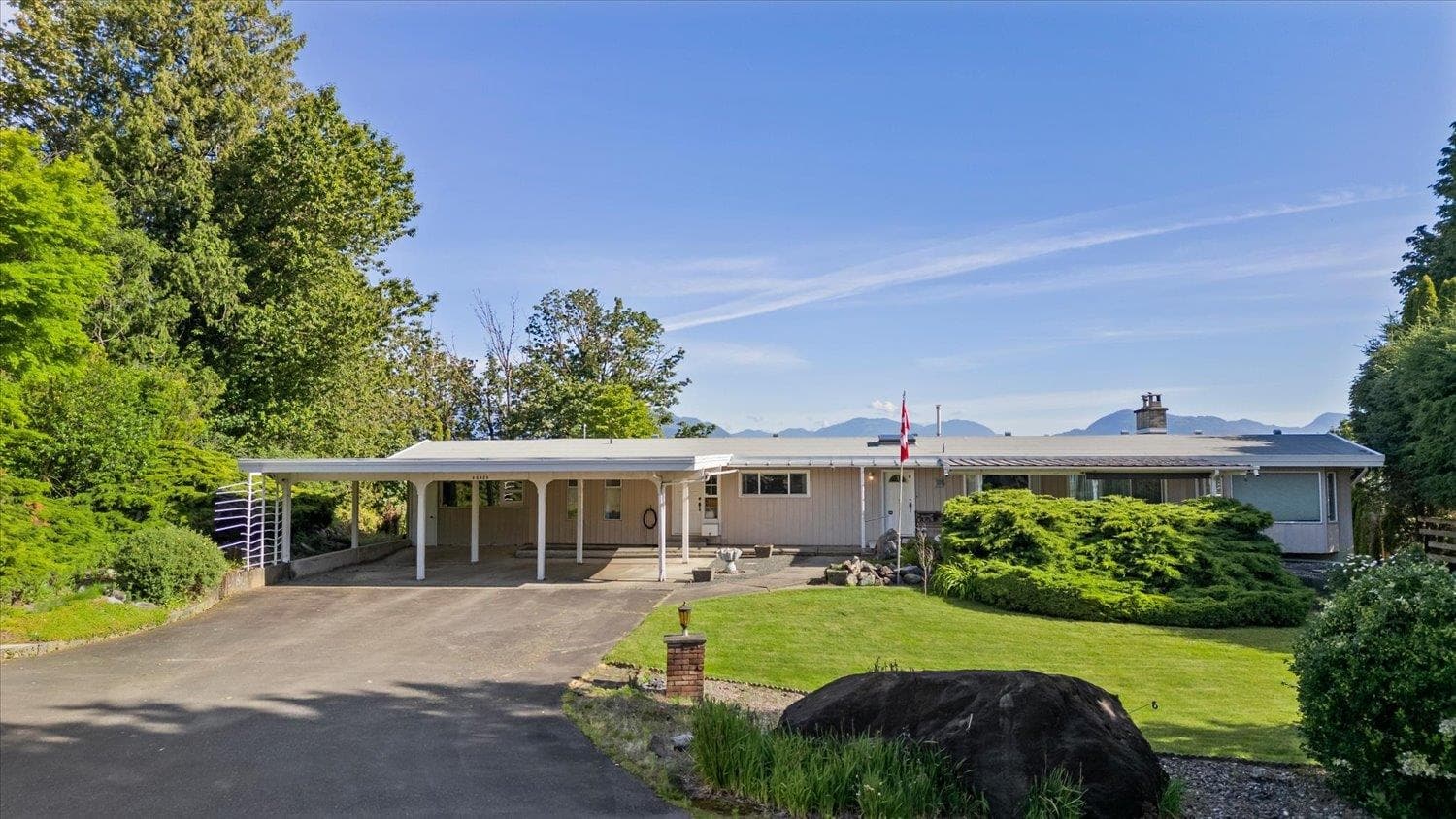 46486 Uplands Road, Chilliwack, V2R 4M5 — photo 1