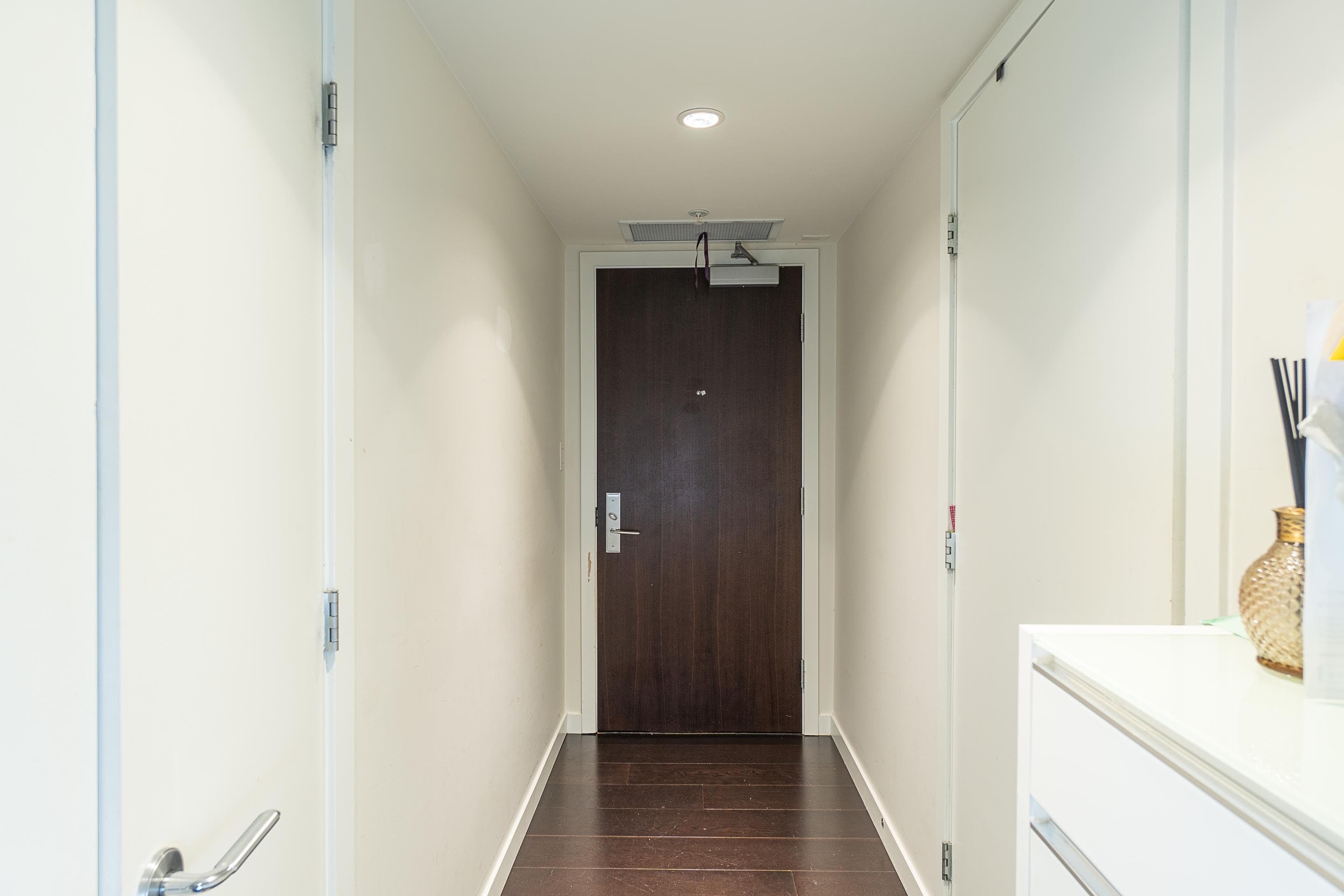 1601 - 788 Richards Street, Vancouver, V6B 0C7 — photo 4
