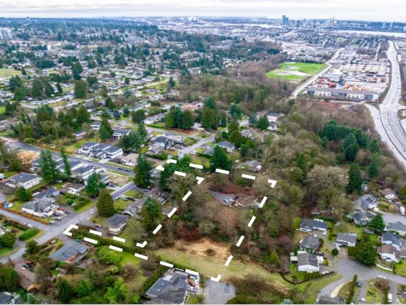 13851 115 Avenue, Surrey, V3R 5Y3 — photo 3