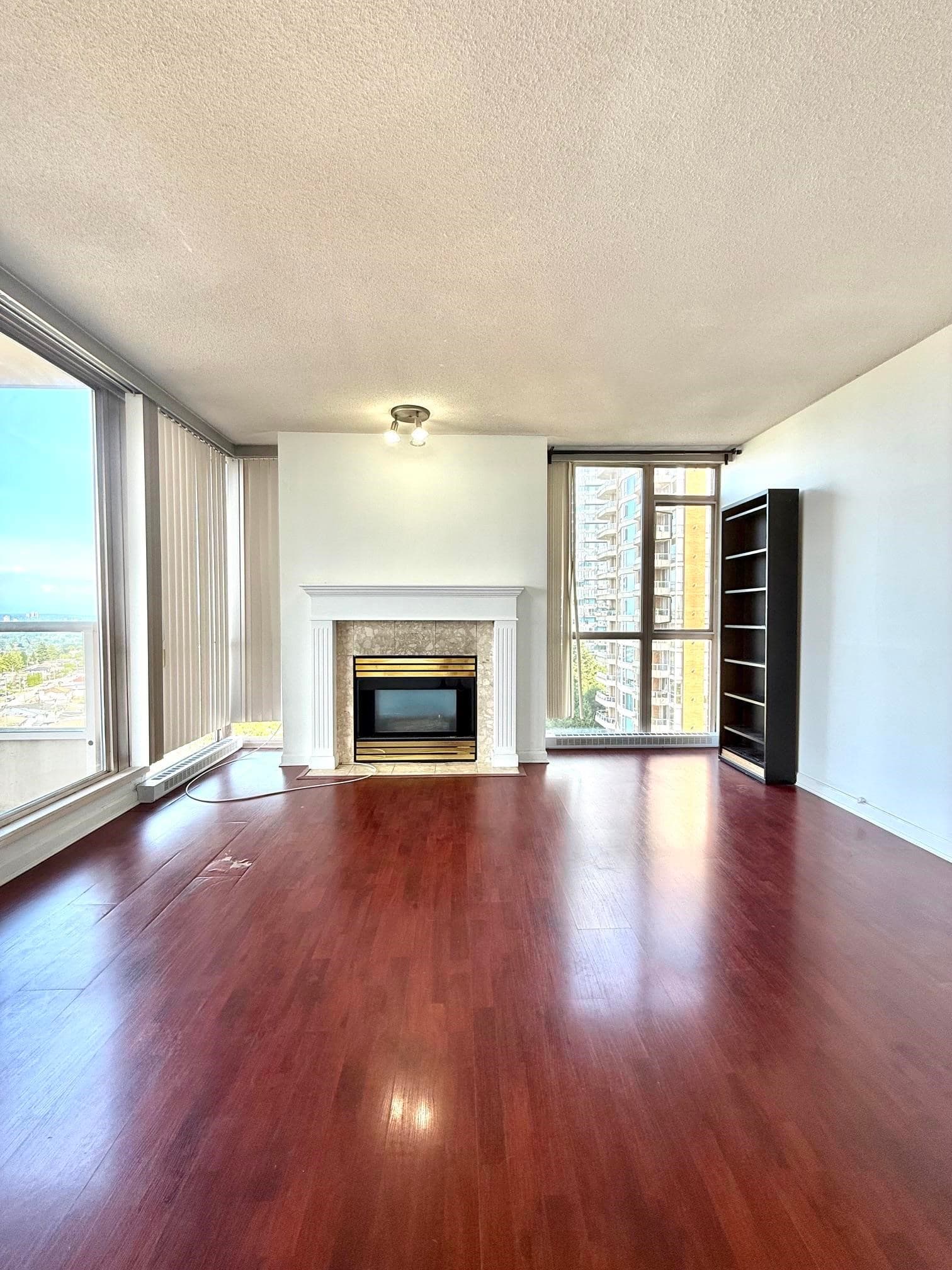 1101 - 4657 Hazel Street, Burnaby, V5H 4R2 — photo 2