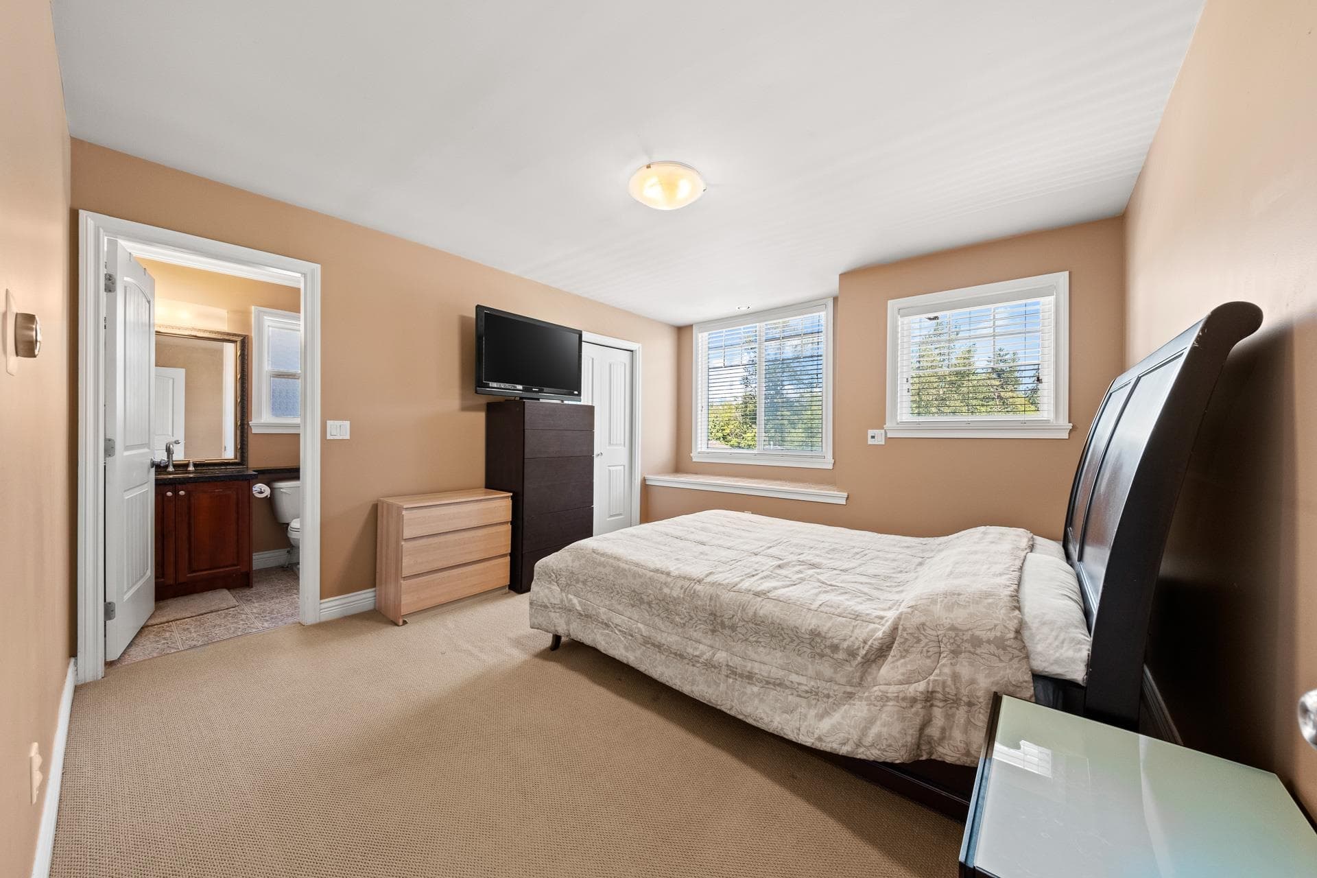 14498 78 Avenue, Surrey, V3S 9C5 — photo 2