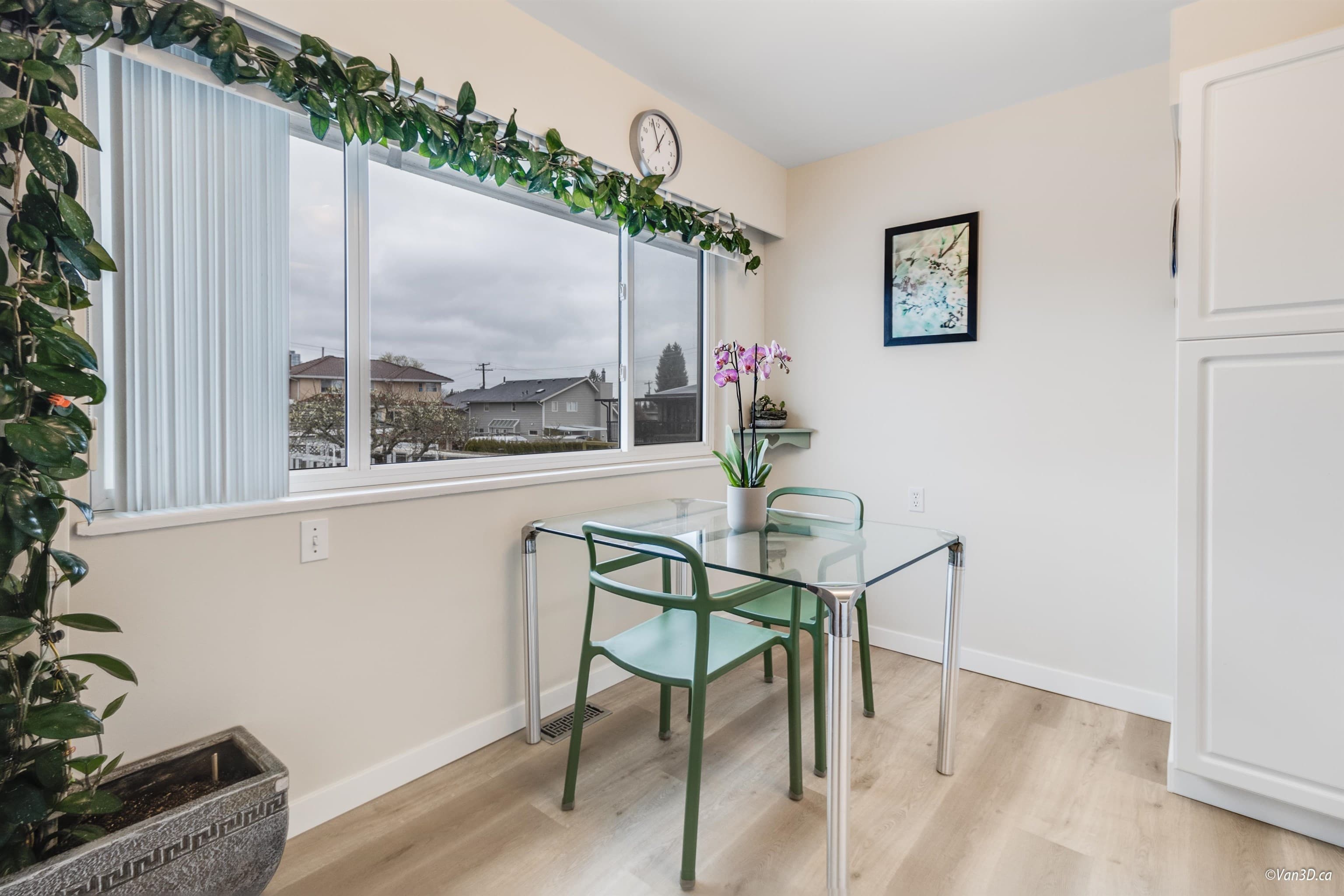 6555 St. Charles Place, Burnaby, V5H 3W1 — photo 3
