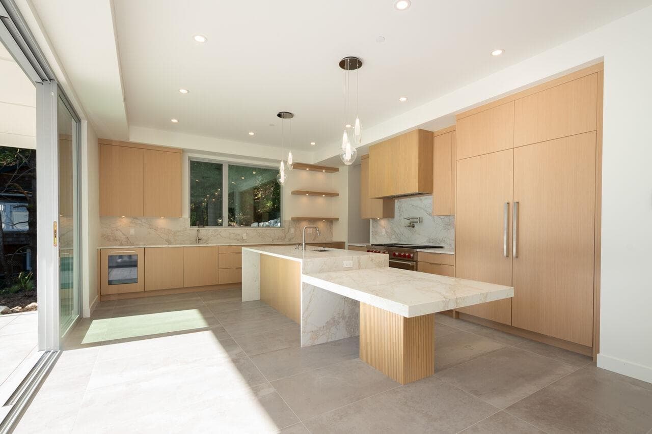 4437 Piccadilly North, West Vancouver, V7W 1C8 — photo 4