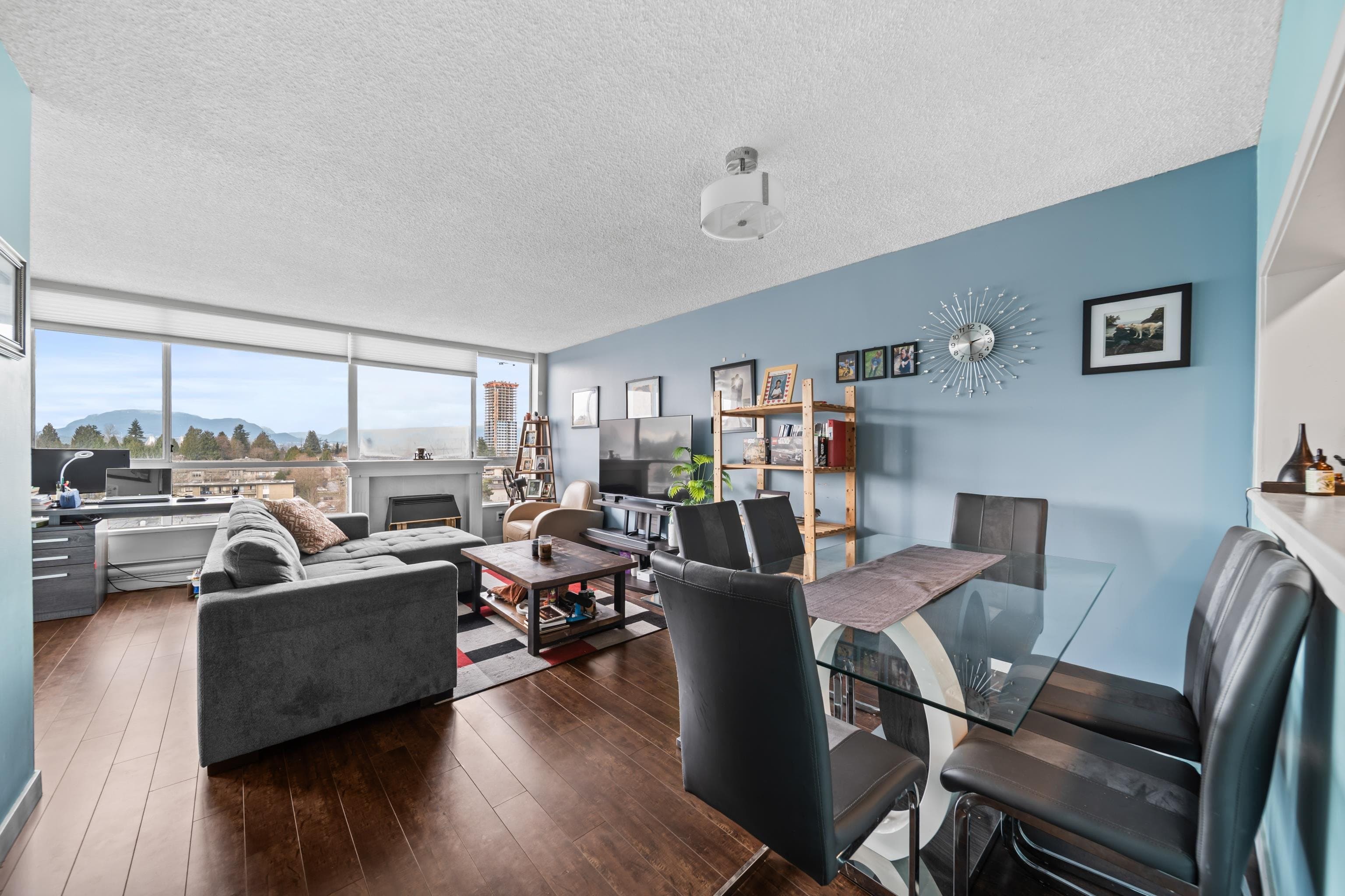 806 - 14881 103a Avenue, Surrey, V3R 0M5 — photo 2