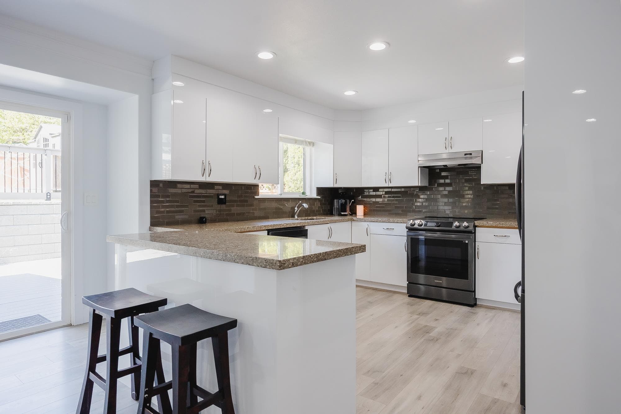 8077 169 Street, Surrey, V4N 4Y6 — photo 3