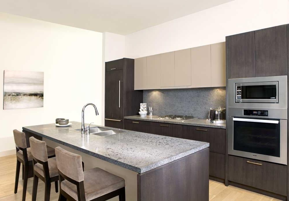 100 - 888 Arthur Erickson Place, Vancouver, V7T 0B1 — photo 2
