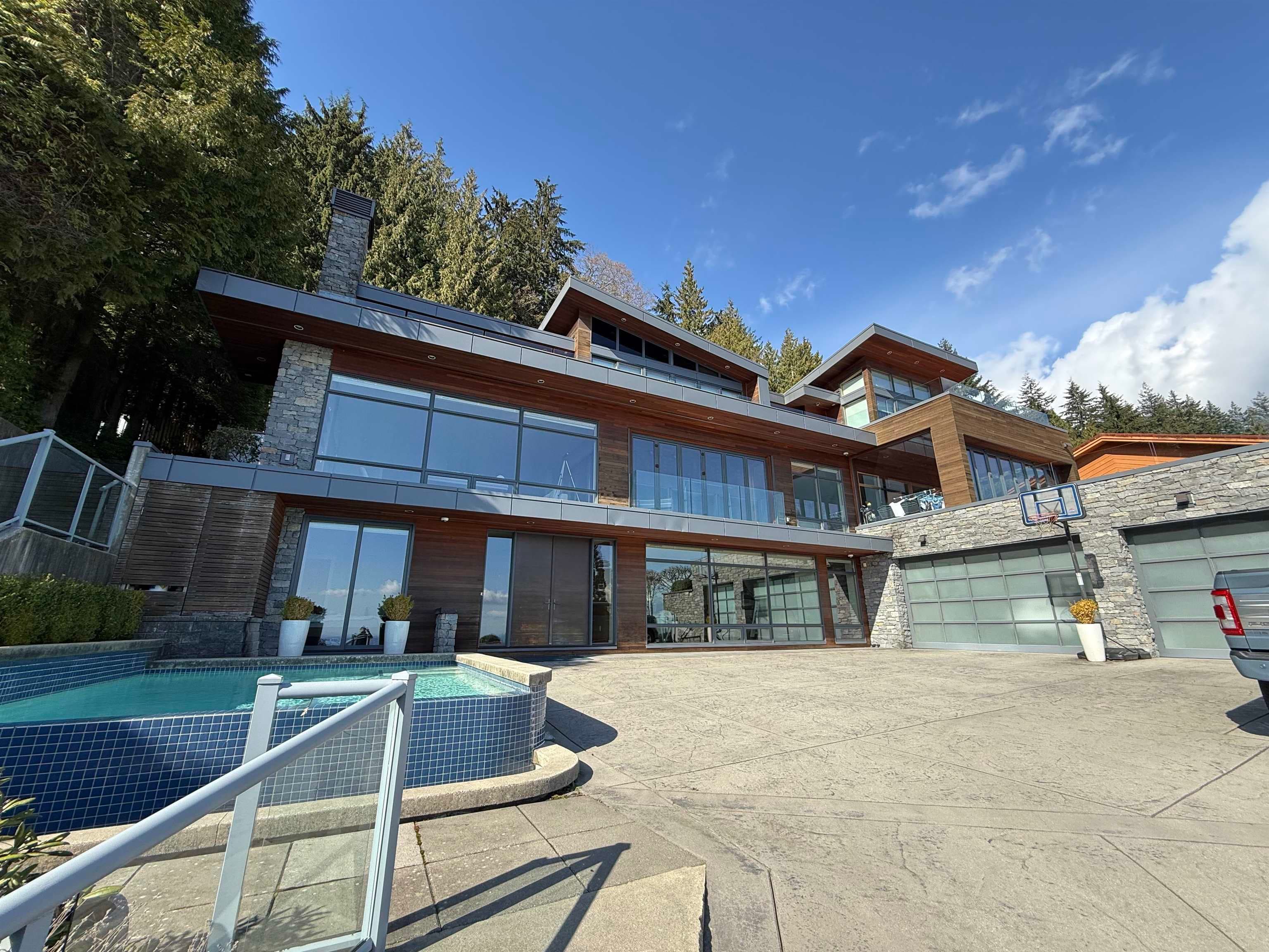1548 Chartwell Drive, West Vancouver — sold