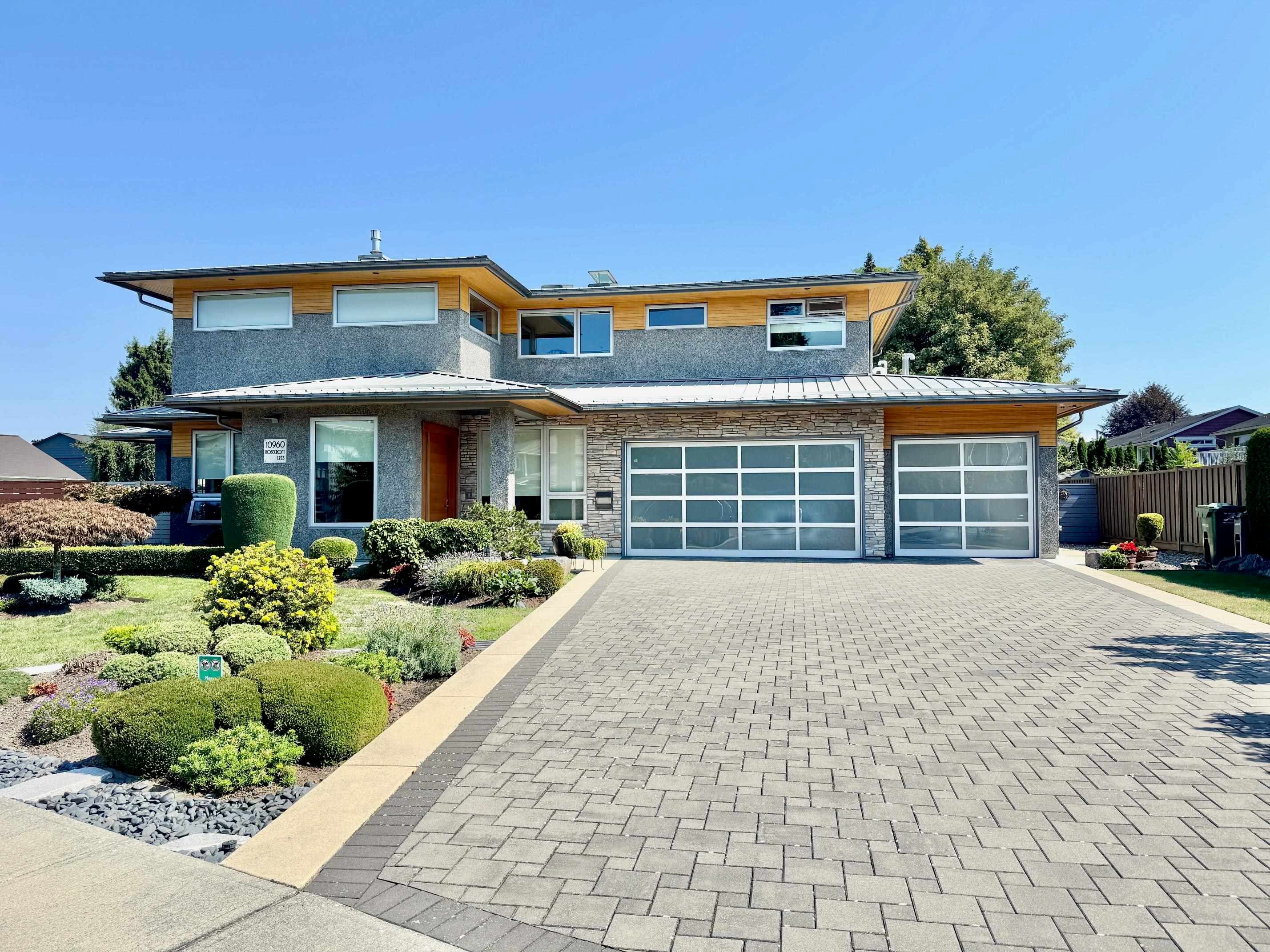 10960 Rosecroft Crescent, Richmond, V7A 2J1 — photo 1