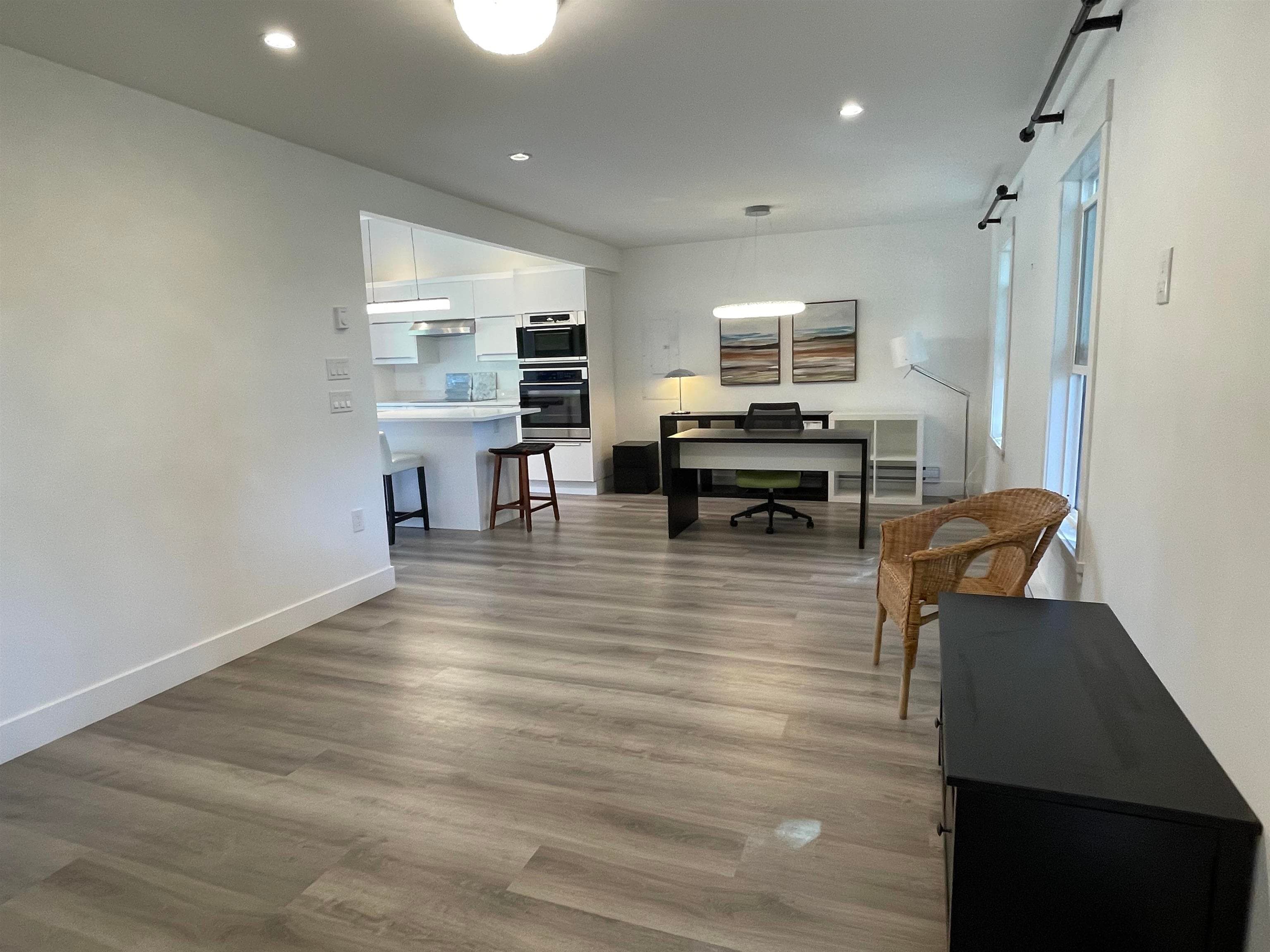500 Douglas Crescent, Richmond, V7B 1E5 — photo 2
