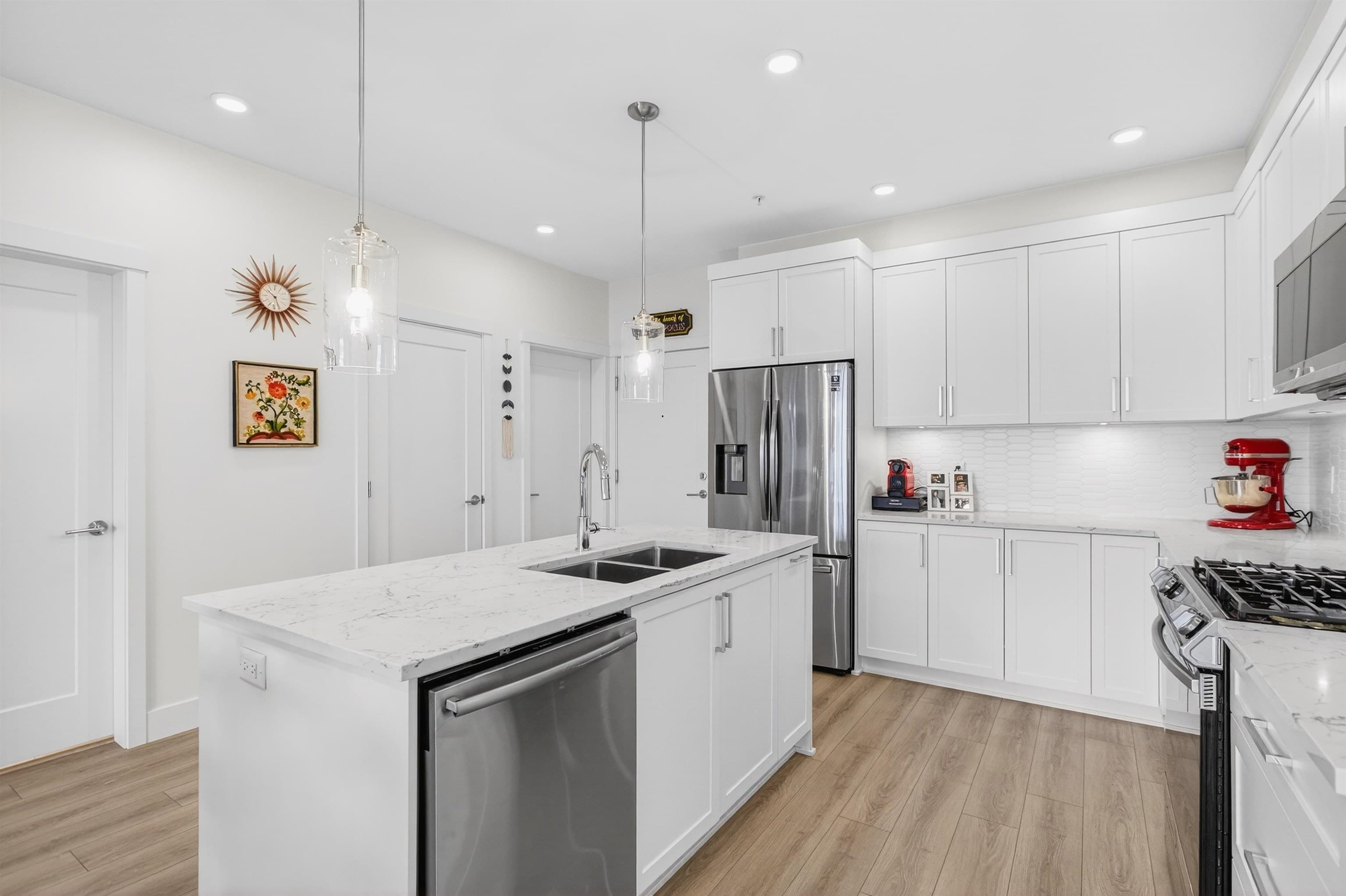 406 - 11865 227 Street, Maple Ridge, V2X 6H8 — photo 1