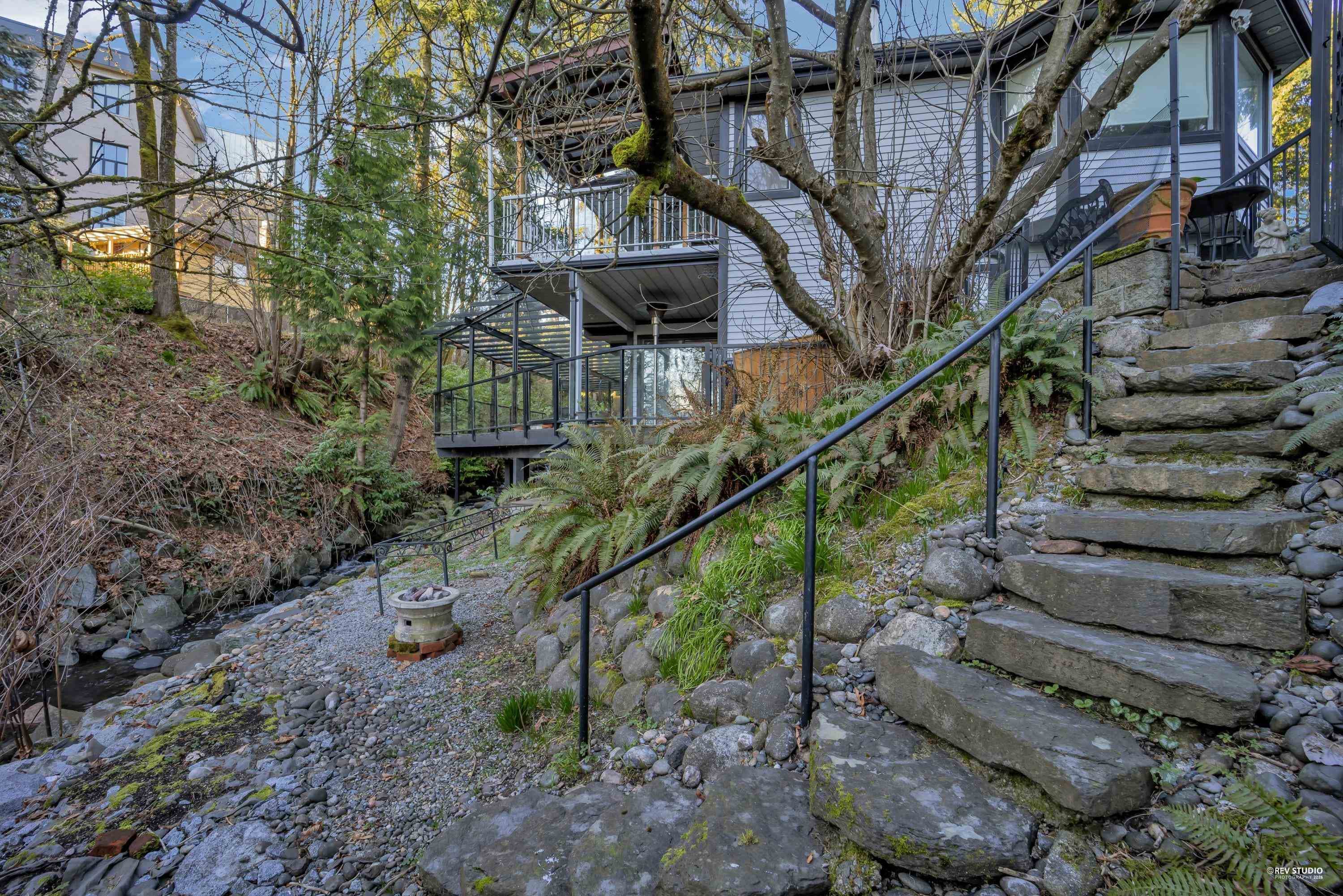210 Nelson Street, Coquitlam, V3K 4M4 — photo 2