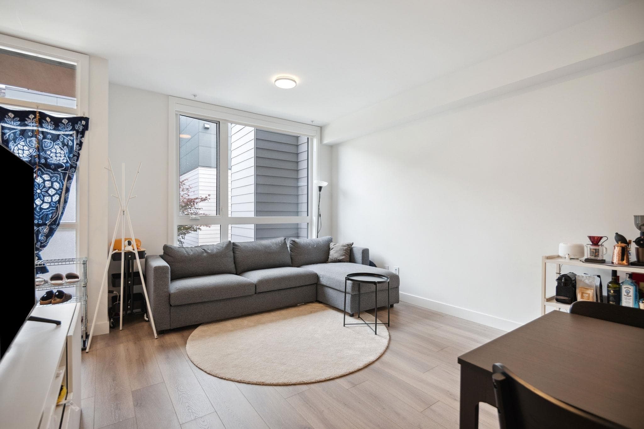 206 - 6085 Irmin Street, Burnaby, V5J 5C5 — photo 2