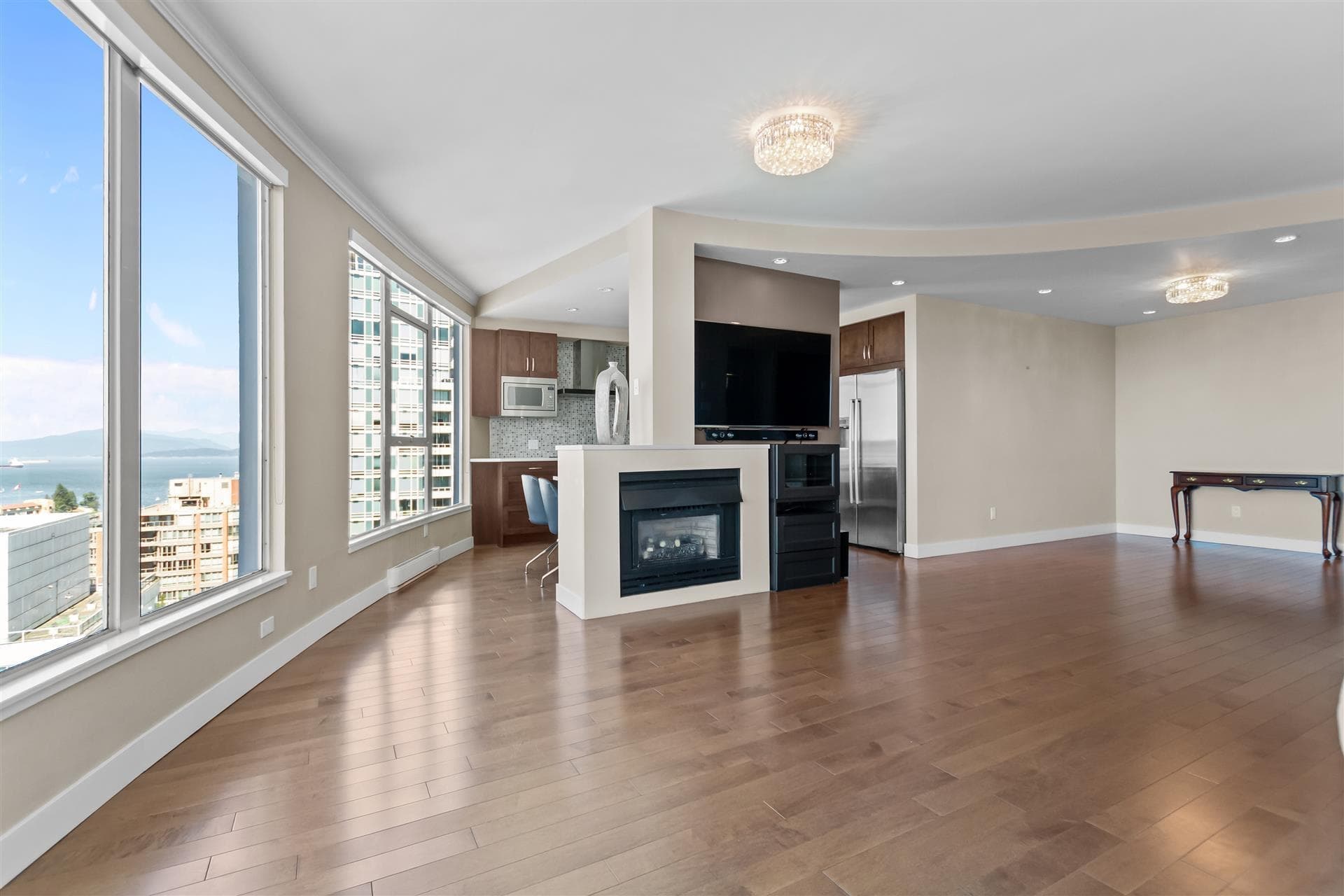 2302 - 1500 Howe Street, Vancouver, V6Z 2N1 — photo 3