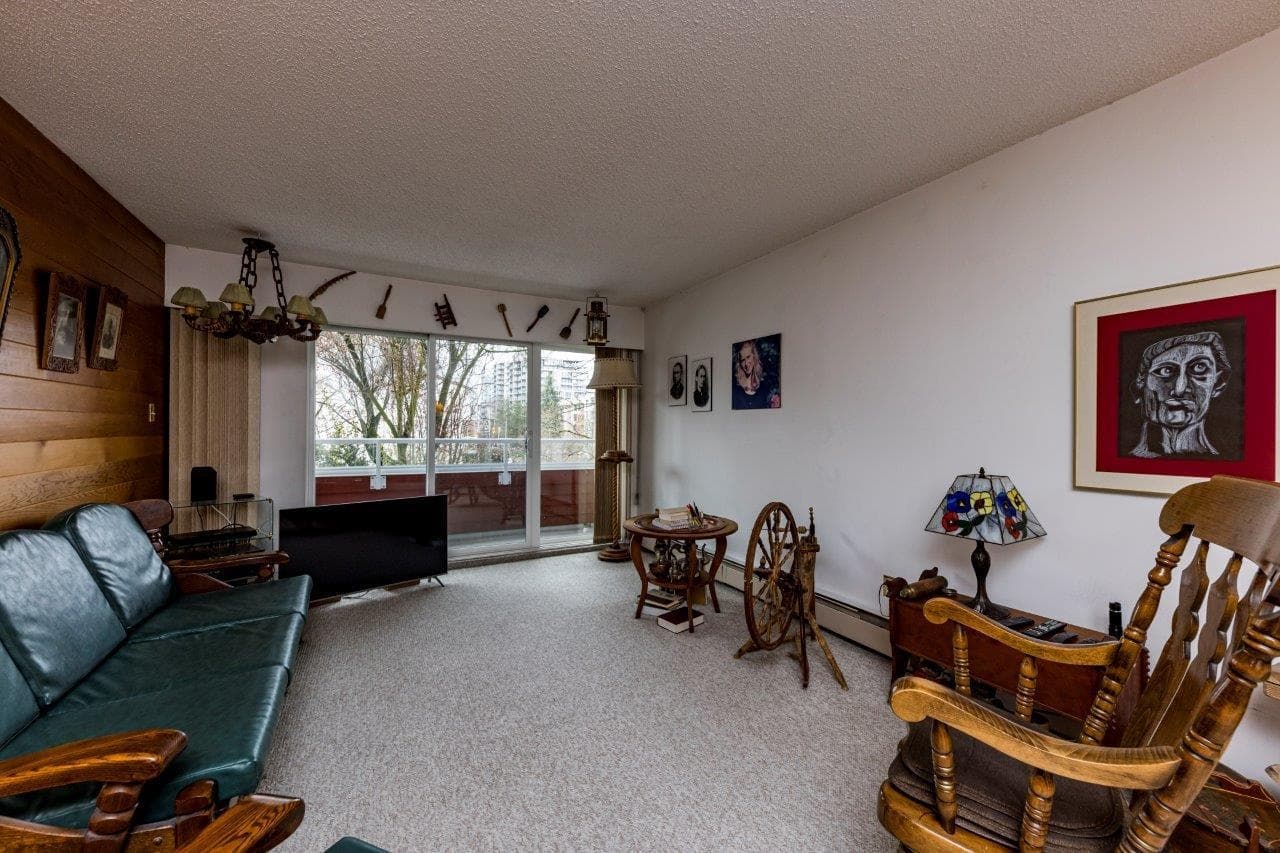 302 - 250 W 1st Street, North Vancouver, V7M 1B4 — photo 1
