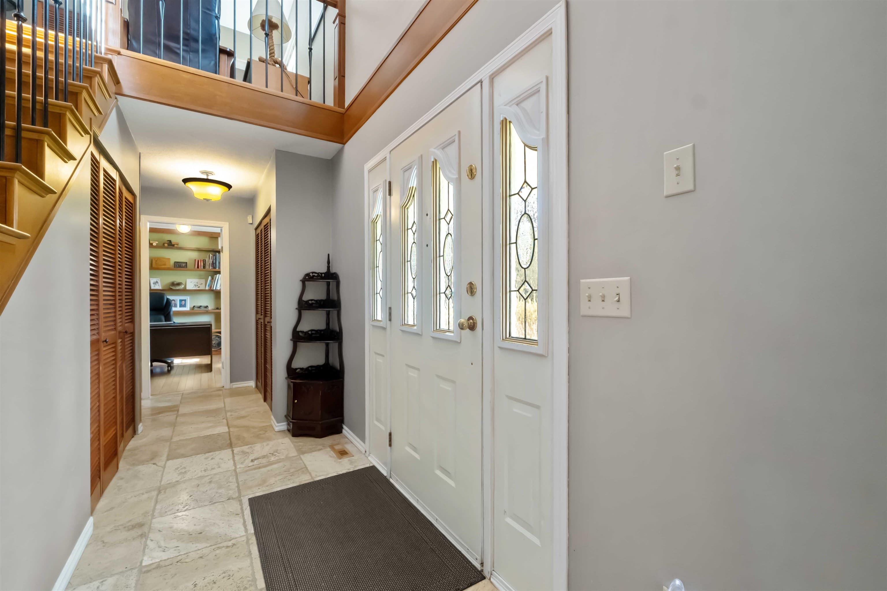 24109 124 Avenue, Maple Ridge, V4R 1N3 — photo 3