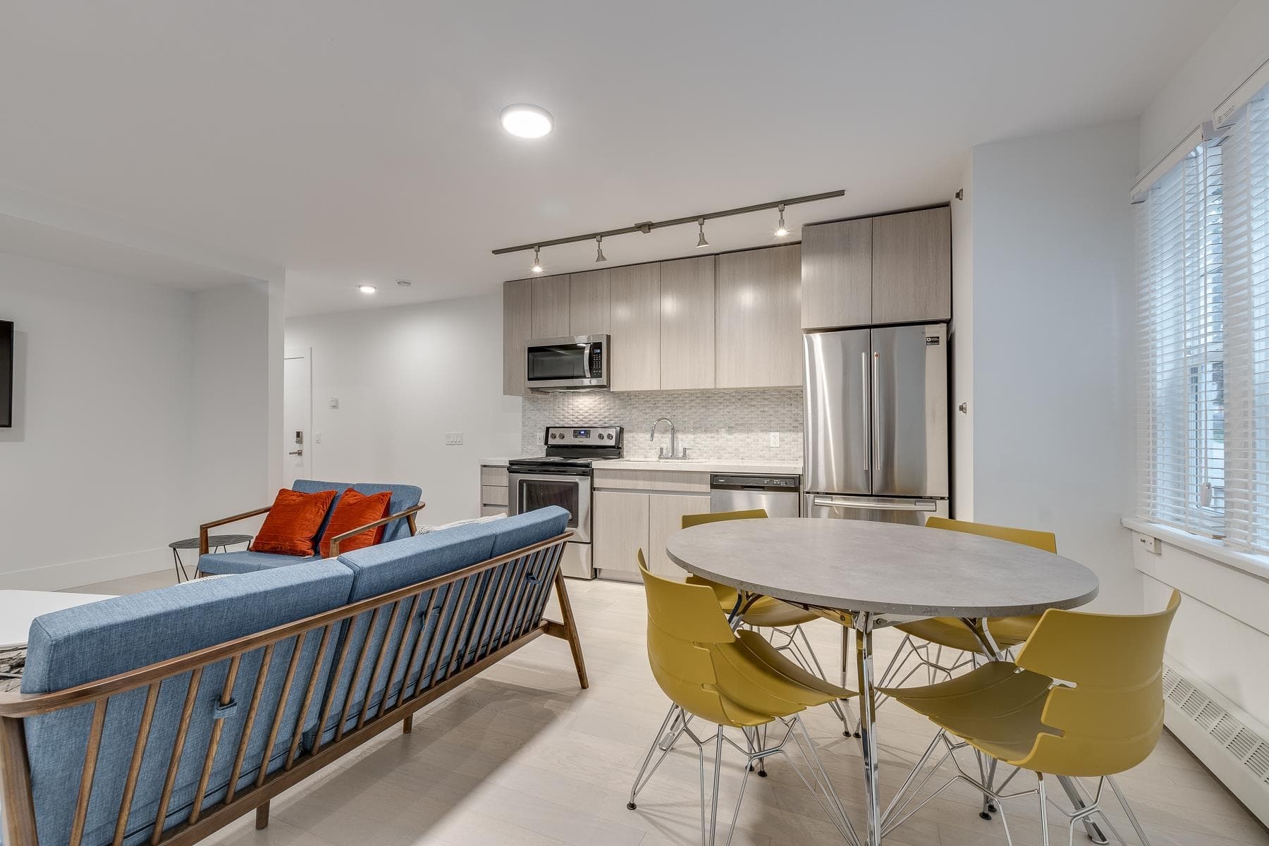 101 - 1425 Haro Street, Vancouver, V6G 1G2 — photo 3