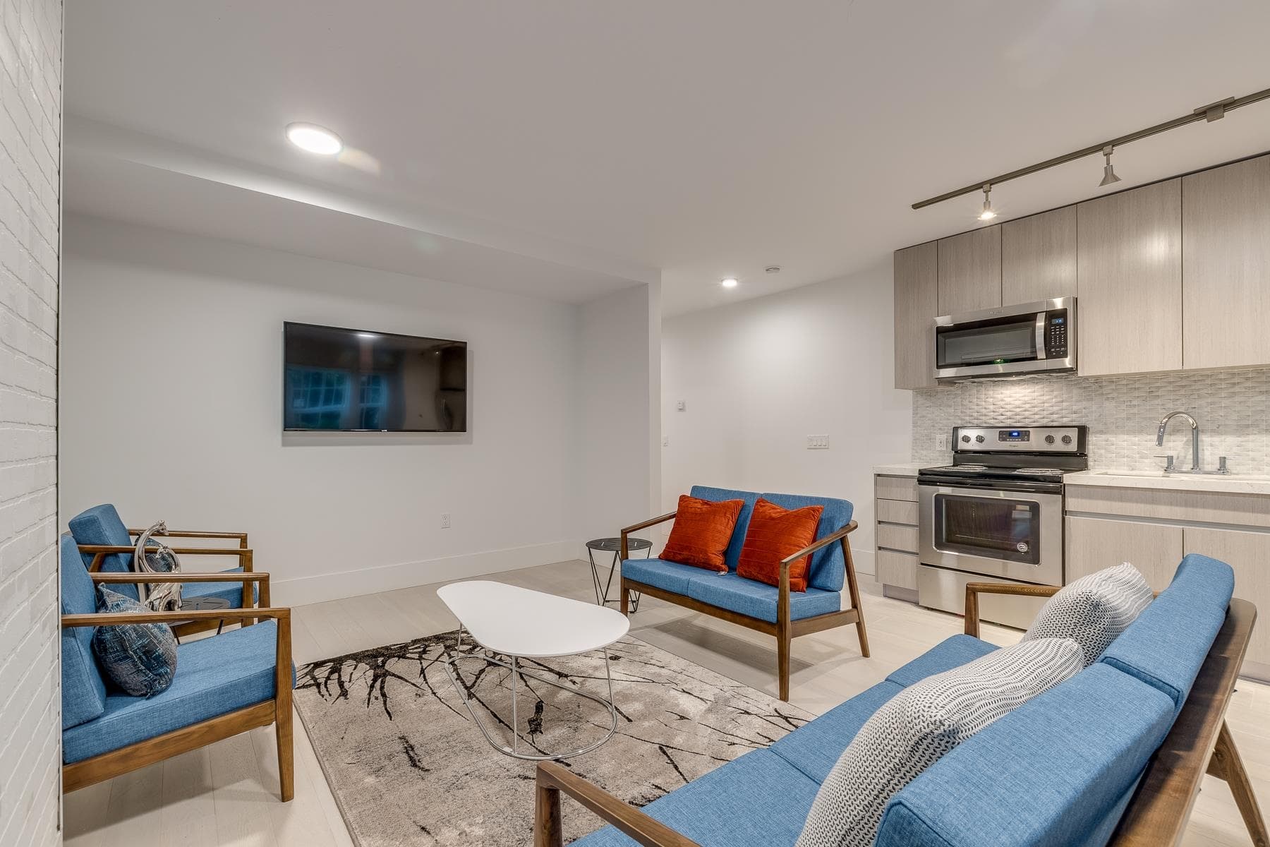 101 - 1425 Haro Street, Vancouver, V6G 1G2 — photo 5