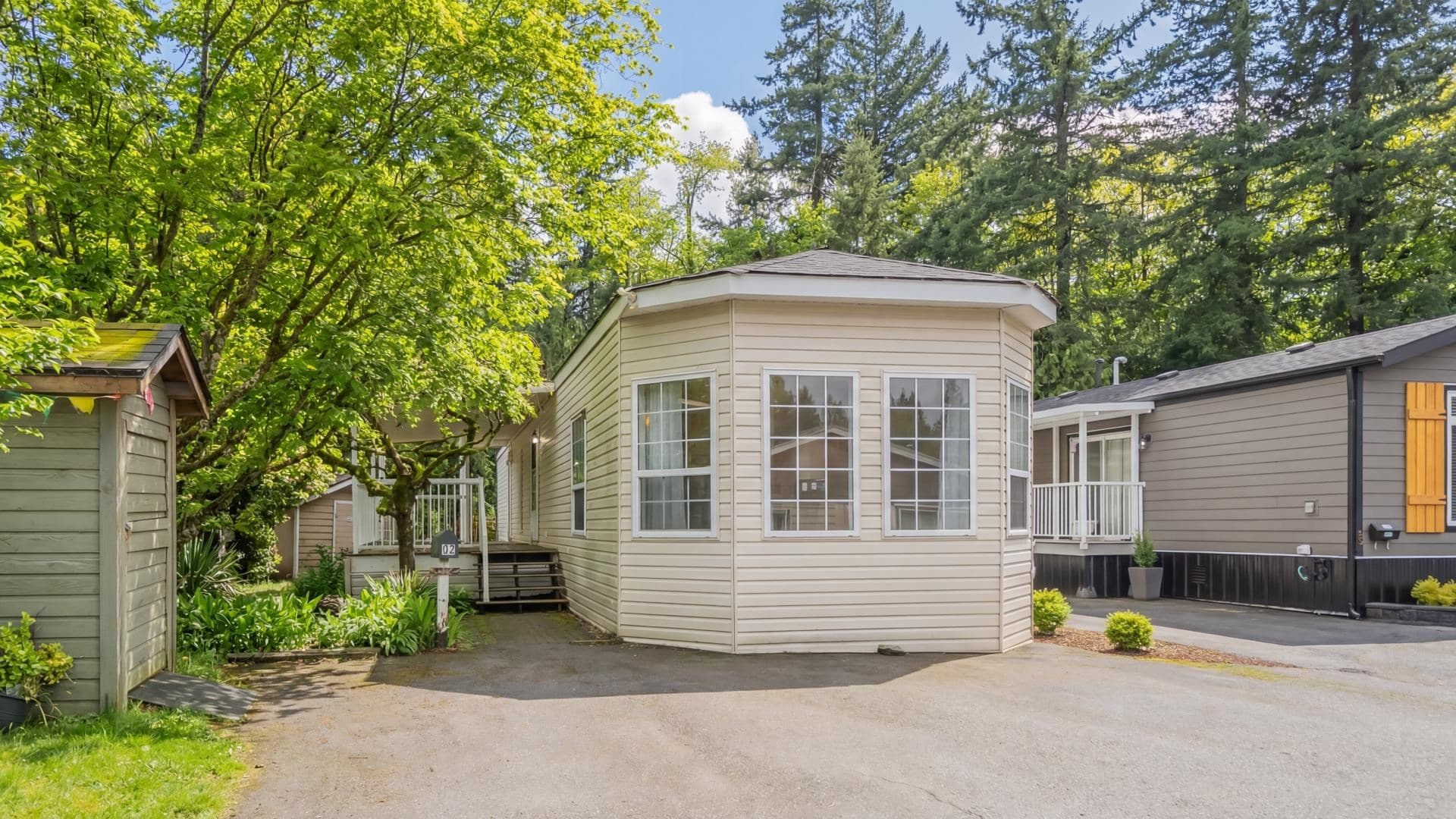 52 - 3931 198 Street, Langley, V3A 1C9 — photo 1