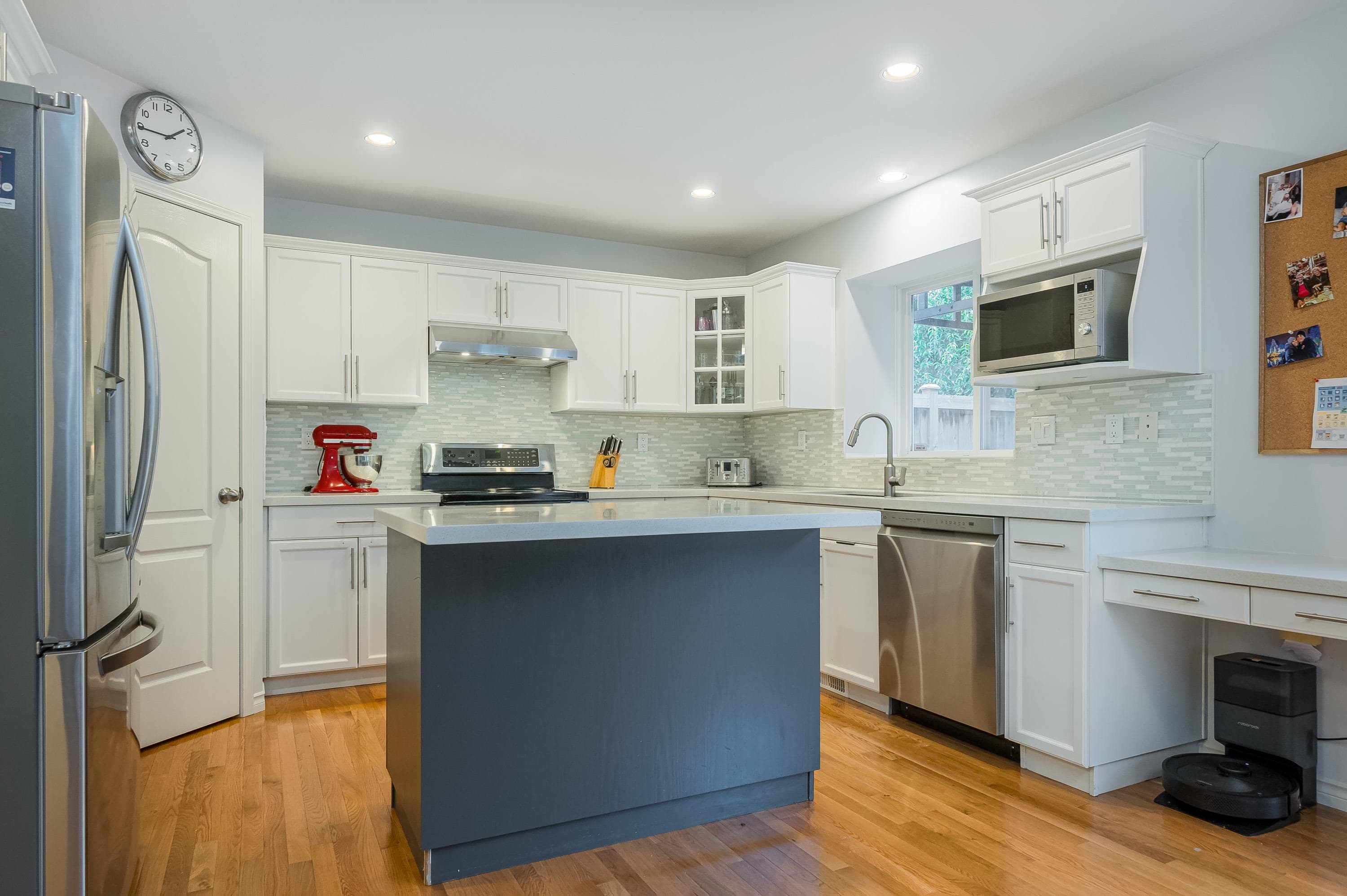 20265 94b Avenue, Langley, V1M 3Z4 — photo 1