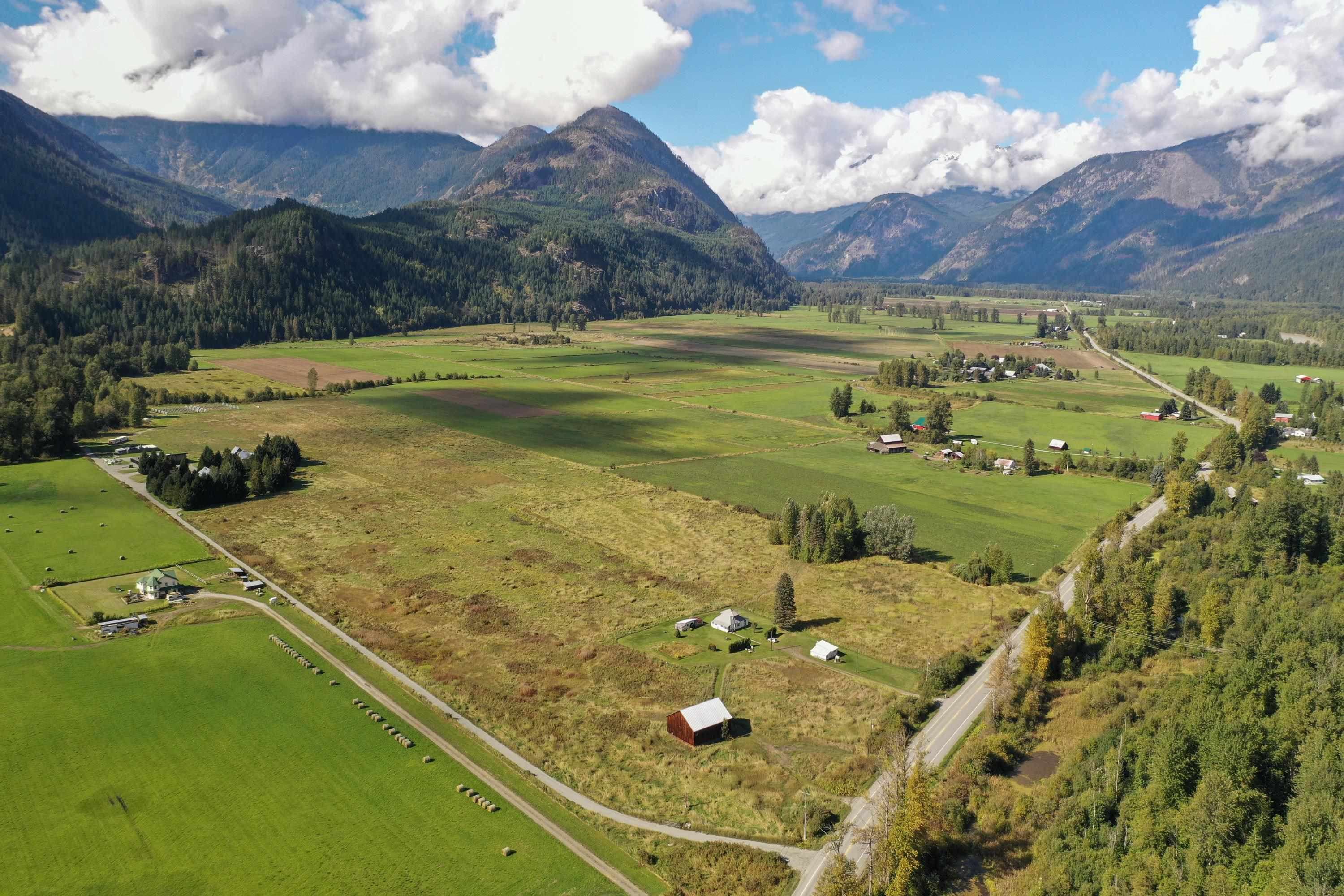 8891 Pemberton Meadows Road, Pemberton, V0N 2L2 — photo 3