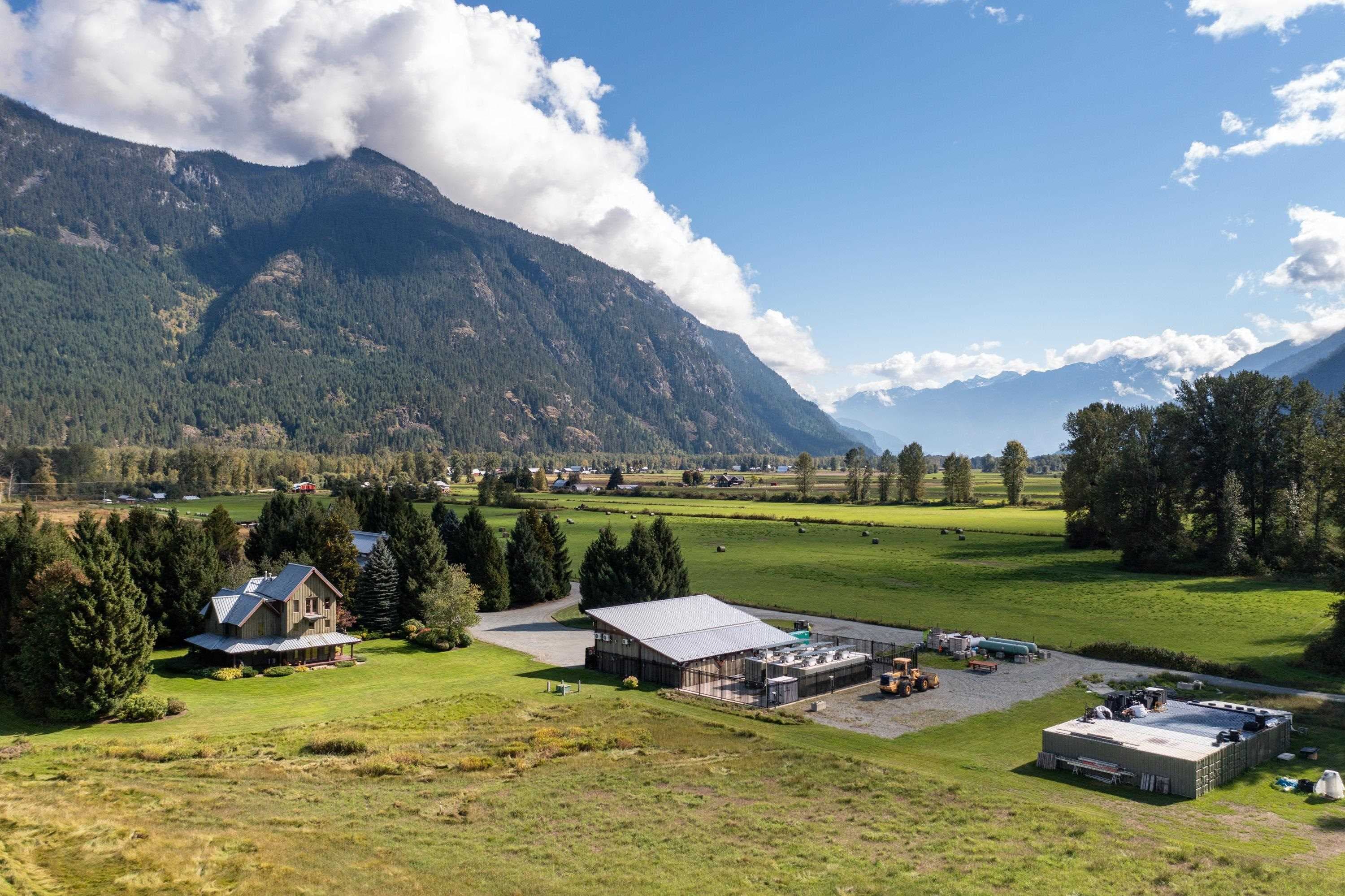 8891 Pemberton Meadows Road, Pemberton, V0N 2L2 — photo 1