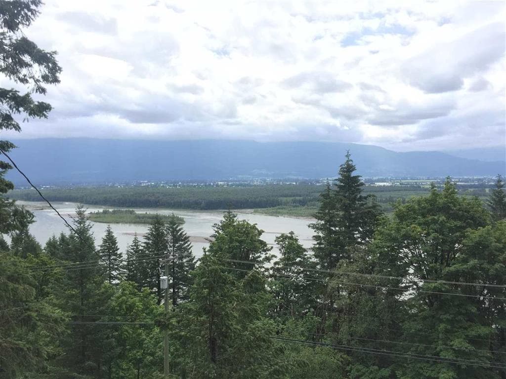 3099 Lougheed Highway, Agassiz, V0M 1A1 — photo 1