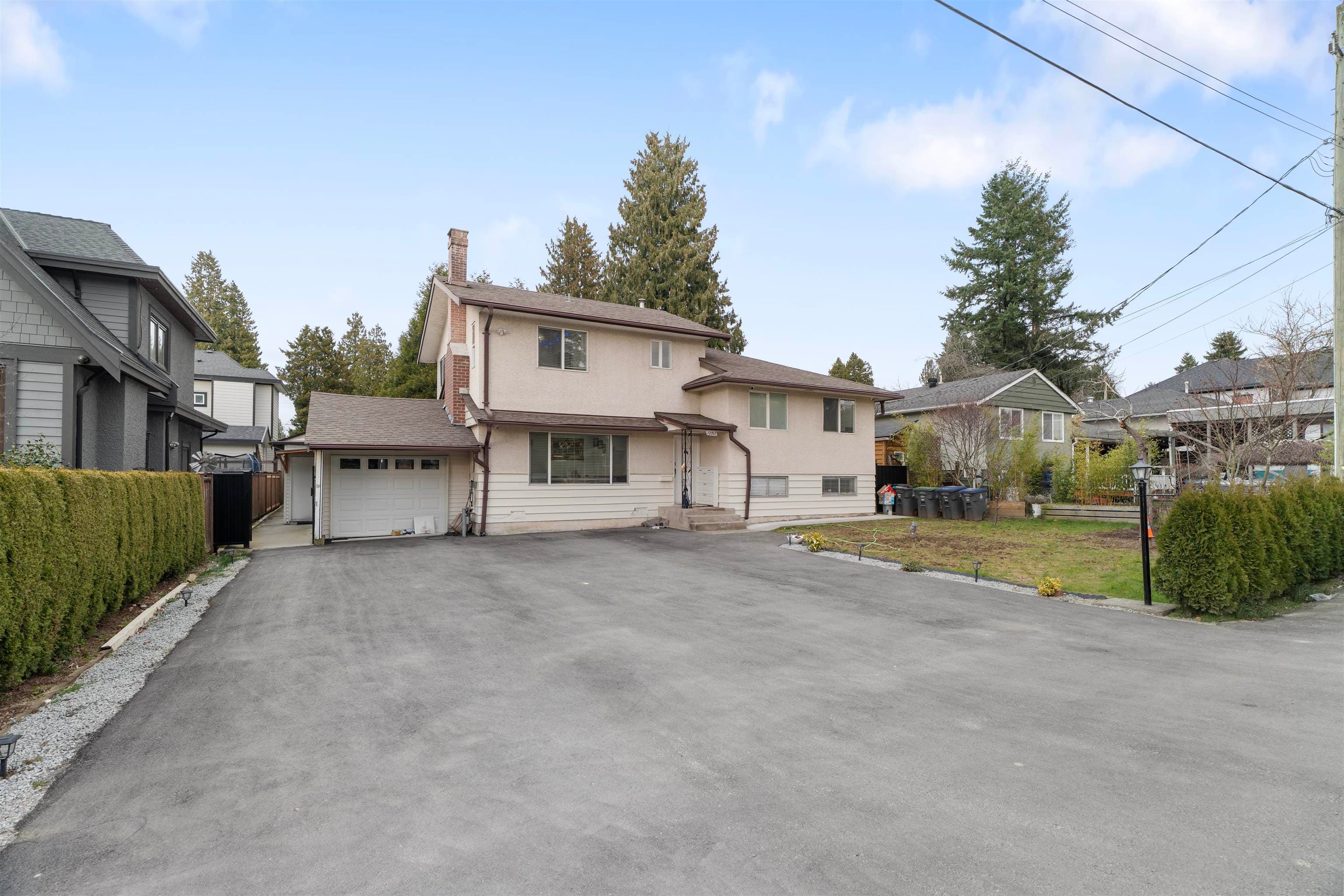 12957 98b Avenue, Surrey, V3T 1C9 — photo 2