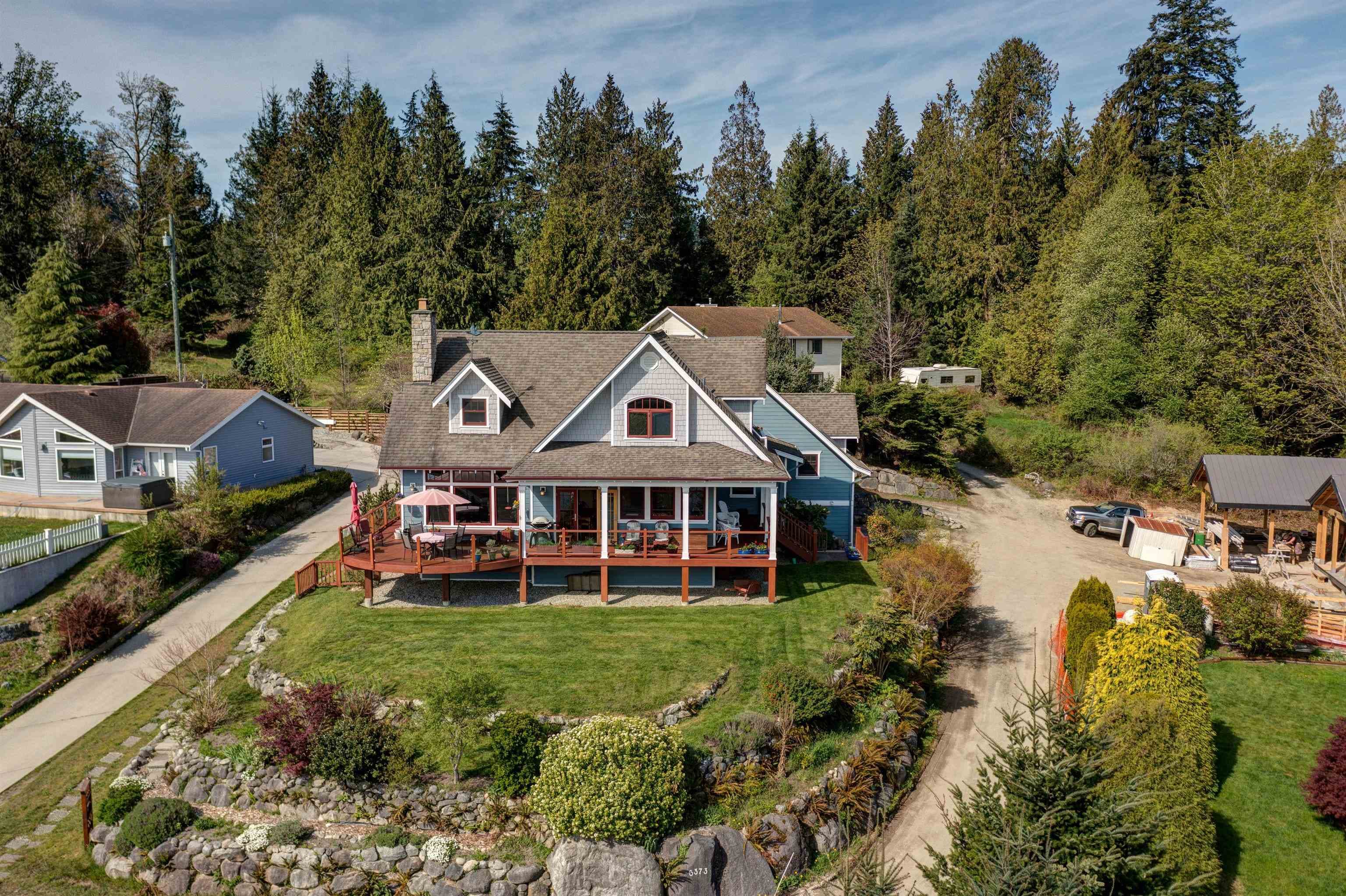 6373 N Gale Avenue, Sechelt, V7Z 0P7 — photo 2