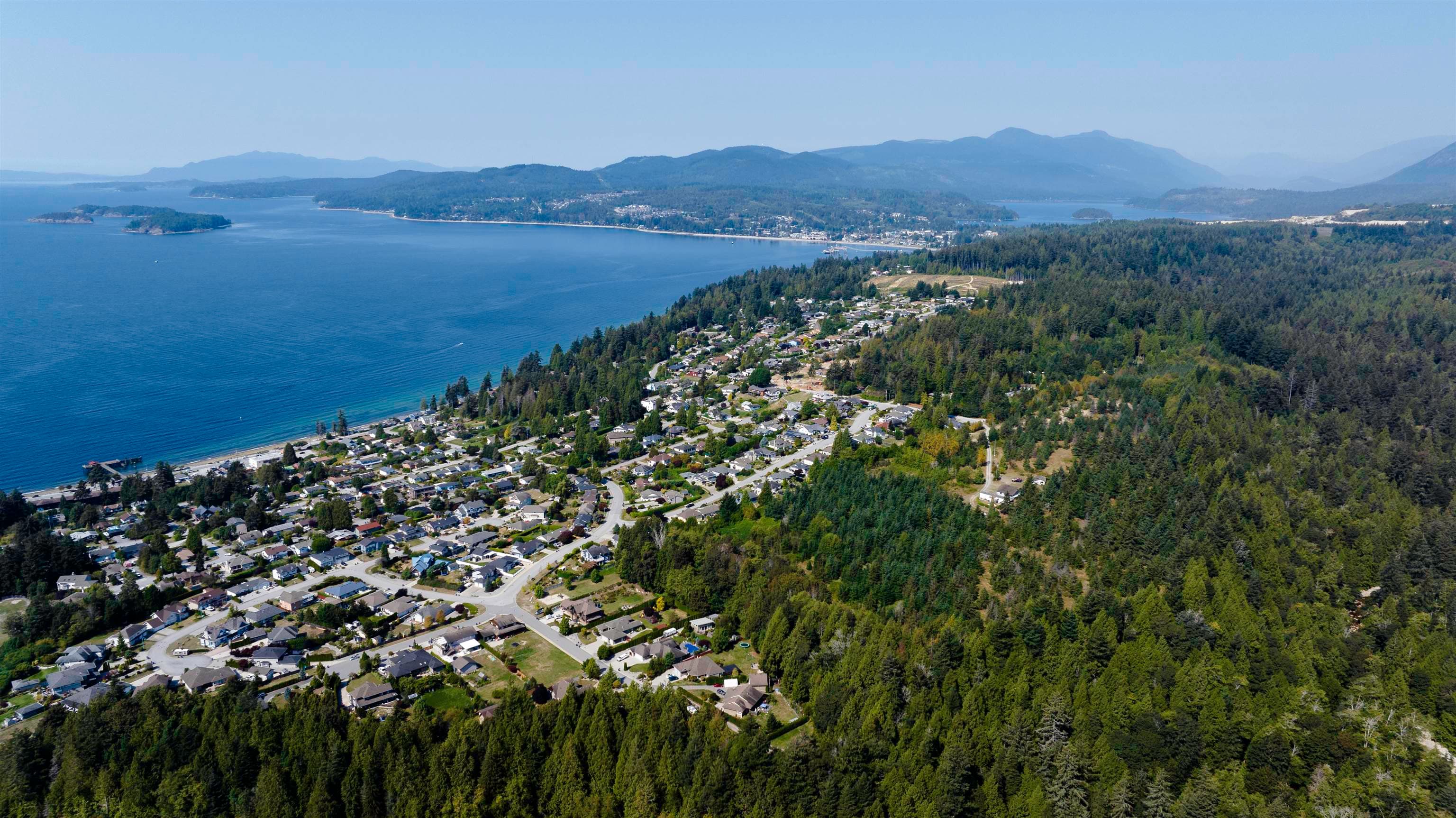 4860 Skylark Road, Sechelt