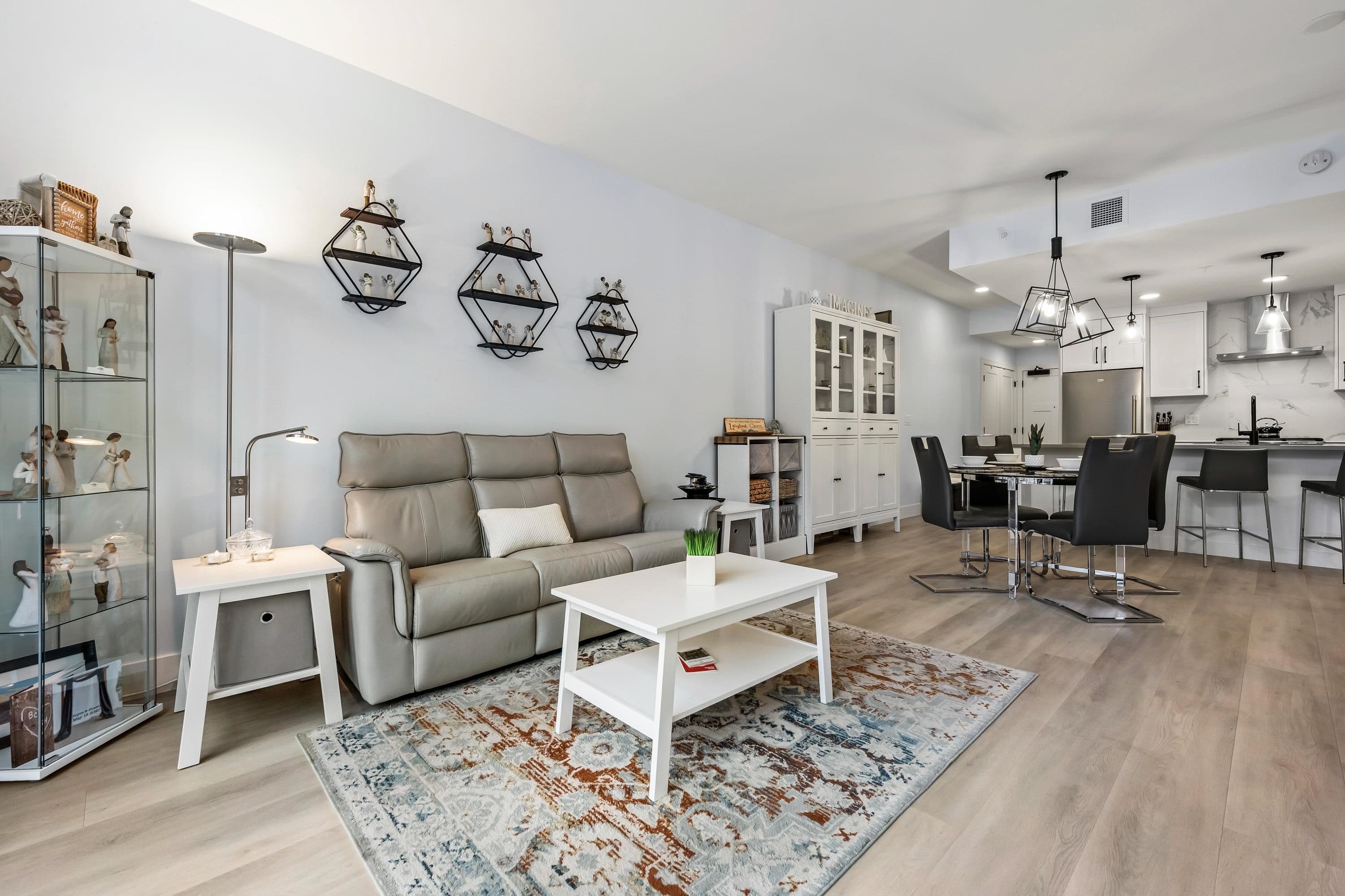 608 - 120 Esplanade Avenue, Harrison Hot Springs, V0M 1K0 — photo 4