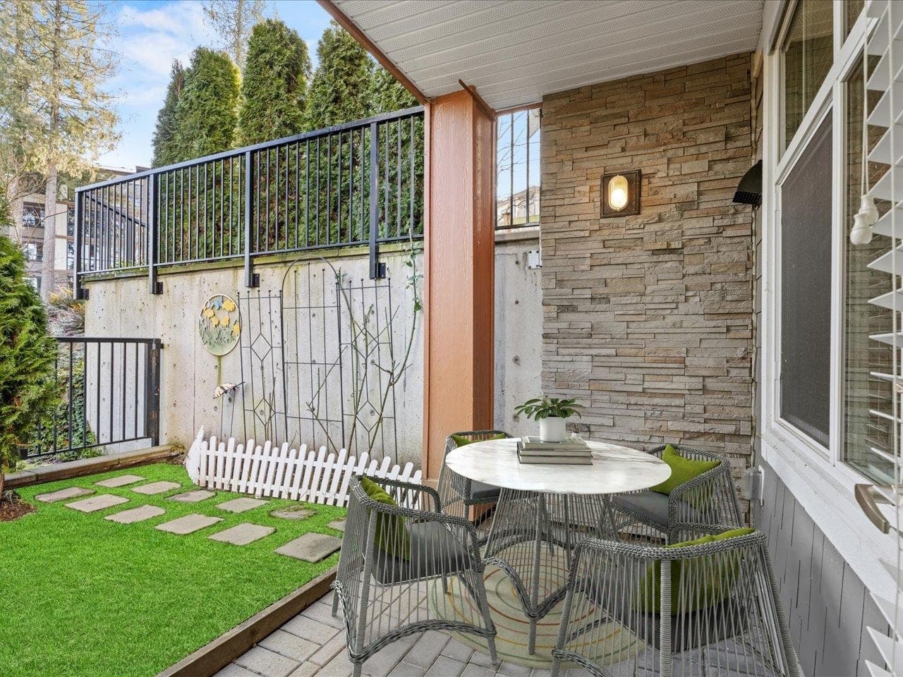 101 - 14605 Mcdougall Drive, Surrey, V4P 0G7 — photo 1