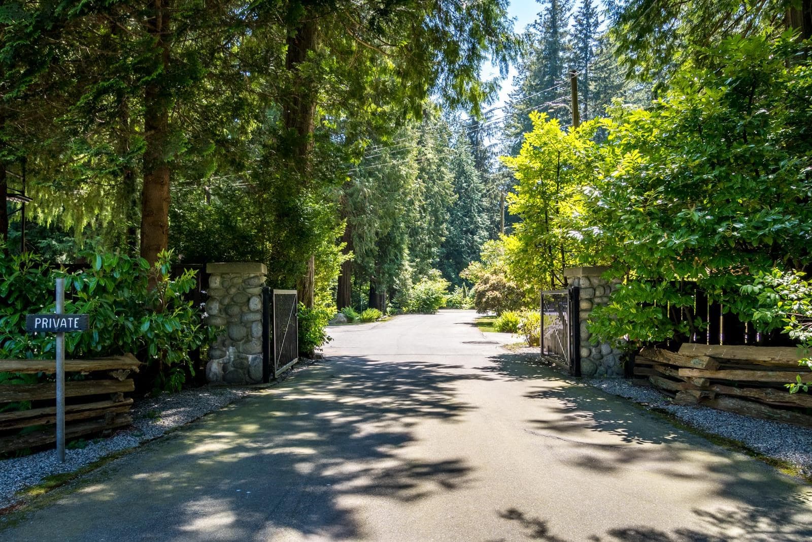 1371 Sunshine Coast Highway, Gibsons, V0N 1V0 — photo 2