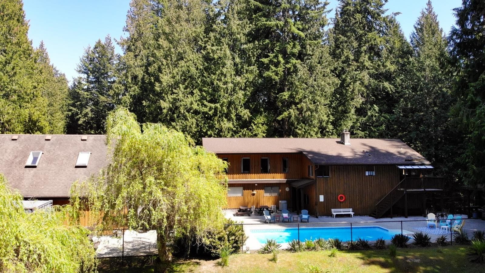 1371 Sunshine Coast Highway, Gibsons, V0N 1V0 — photo 1