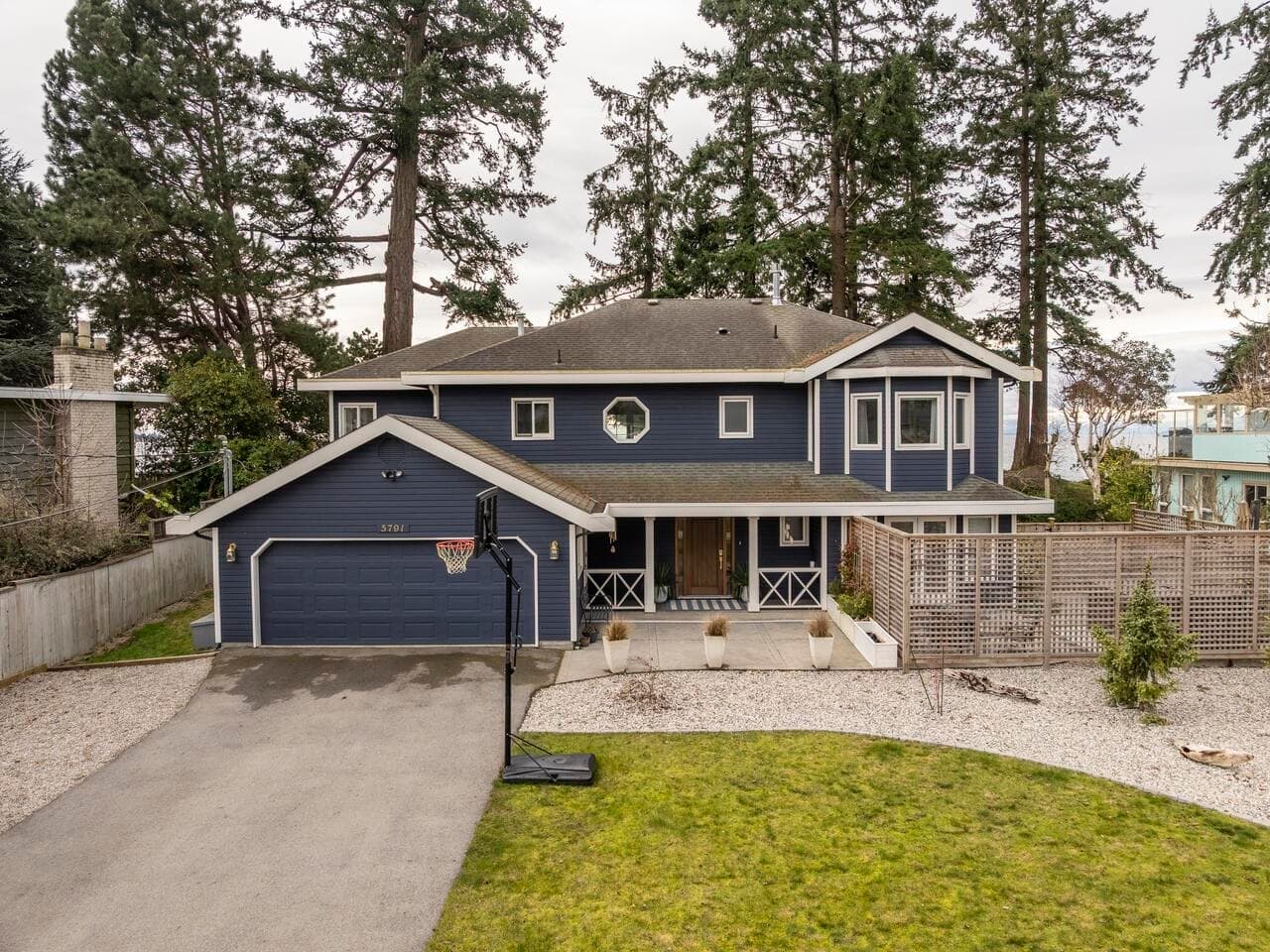 5791 Windward Lane, Sechelt, V0N 3A0 — photo 1