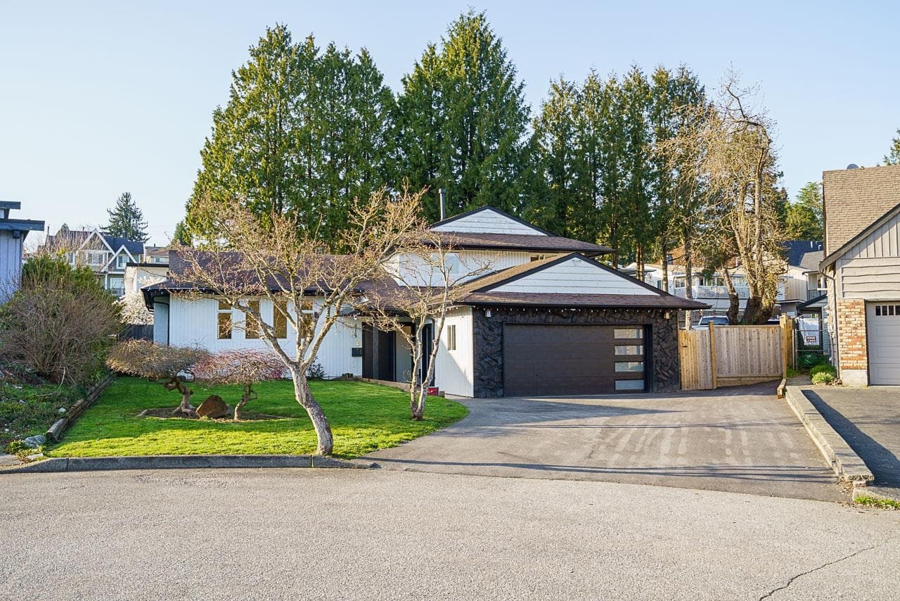 615 Allison Place, New Westminster, V3L 5C1 — photo 1
