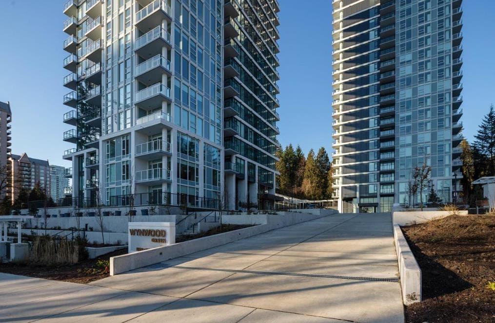 606 - 585 Austin Avenue, Coquitlam, V3K 0G6 — photo 1