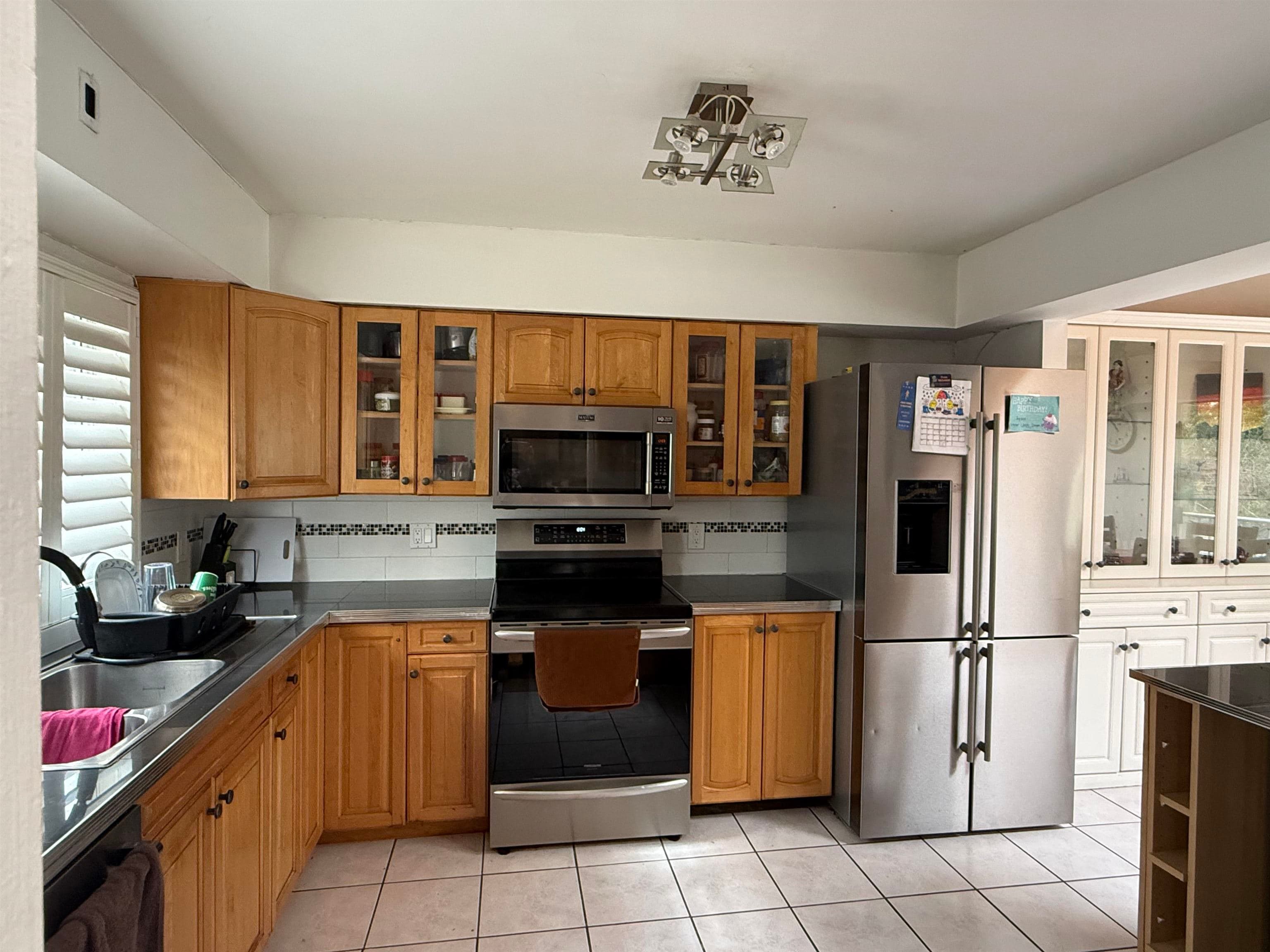 13833 114 Avenue, Surrey, V3R 2L8 — photo 4