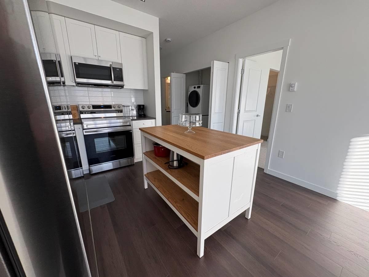 506 - 8509 158 Street, Surrey