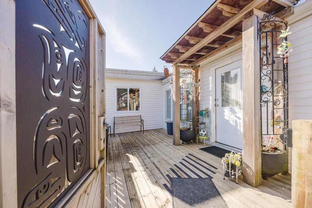 753 Steinbrunner Road, Gibsons, V0N 1V9 — photo 2