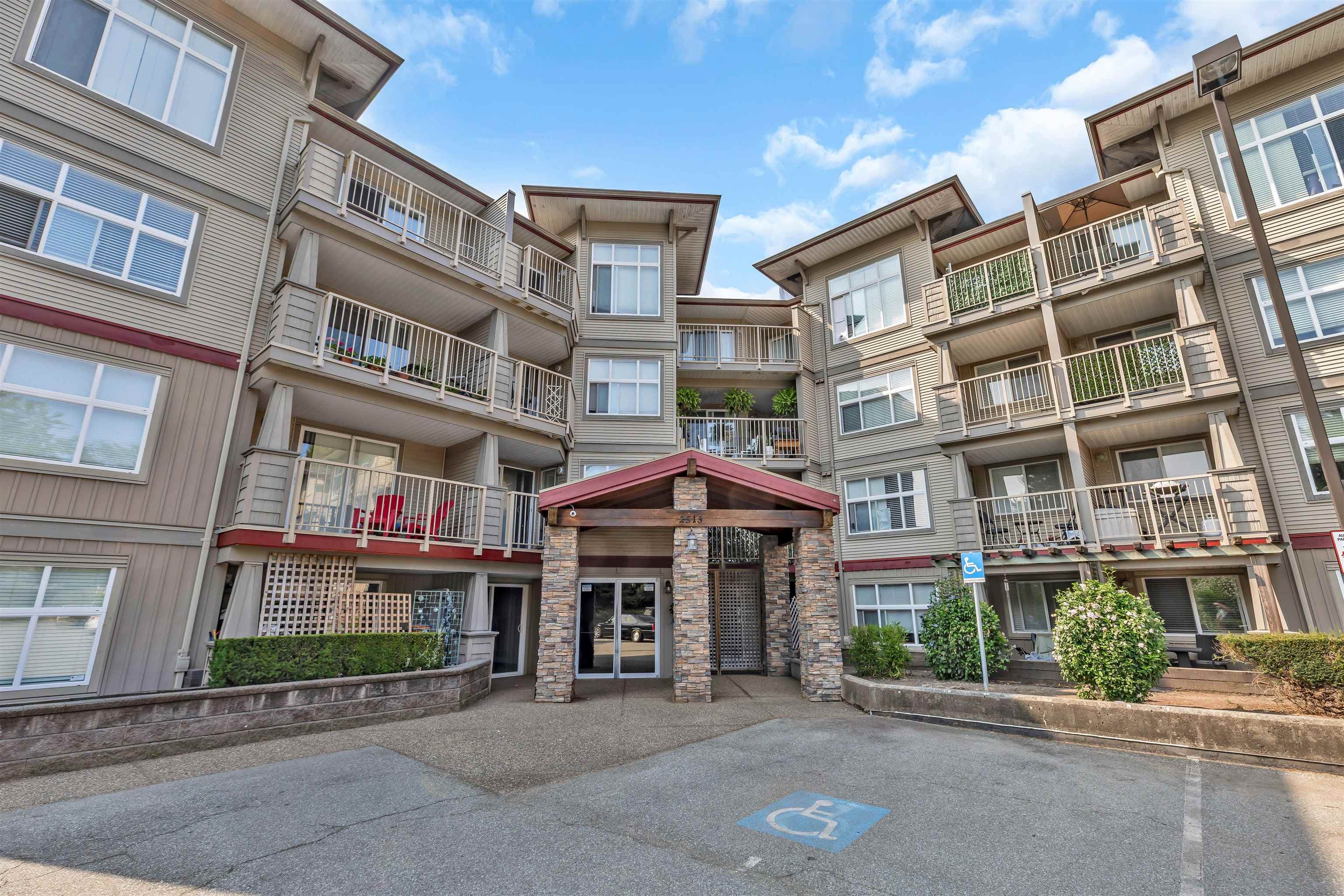 209 - 2515 Park Drive, Abbotsford, V2S 0B2 — photo 1