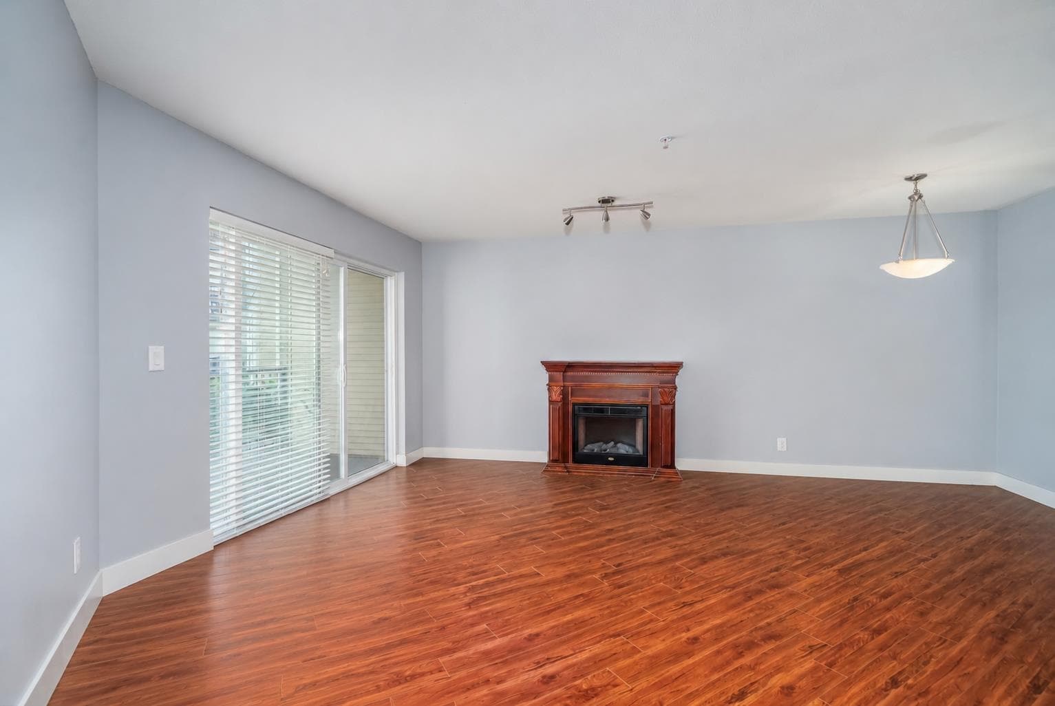 202 - 2955 Diamond Crescent, Abbotsford, V2T 2L5 — photo 4
