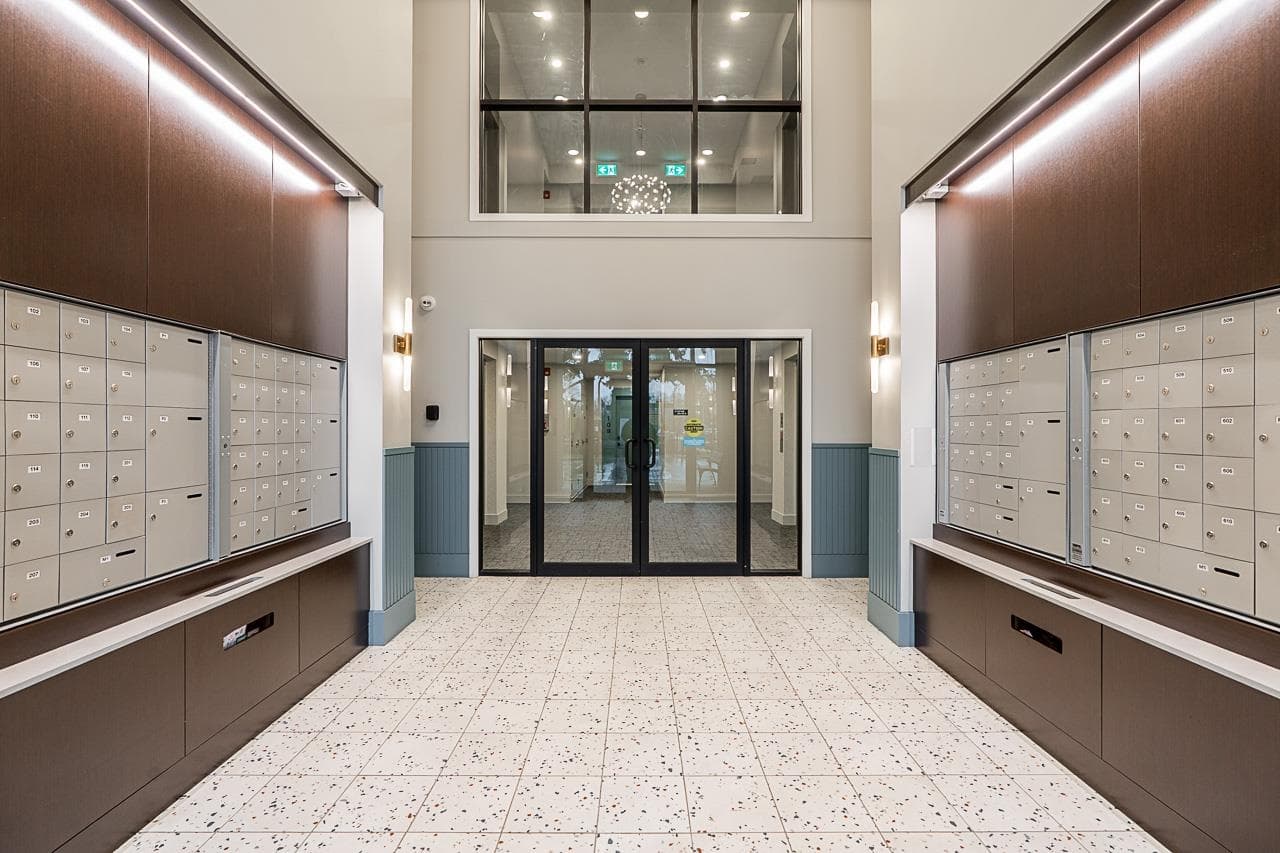 307 - 45511 Campus Drive, Chilliwack, V2R 6K8 — photo 2