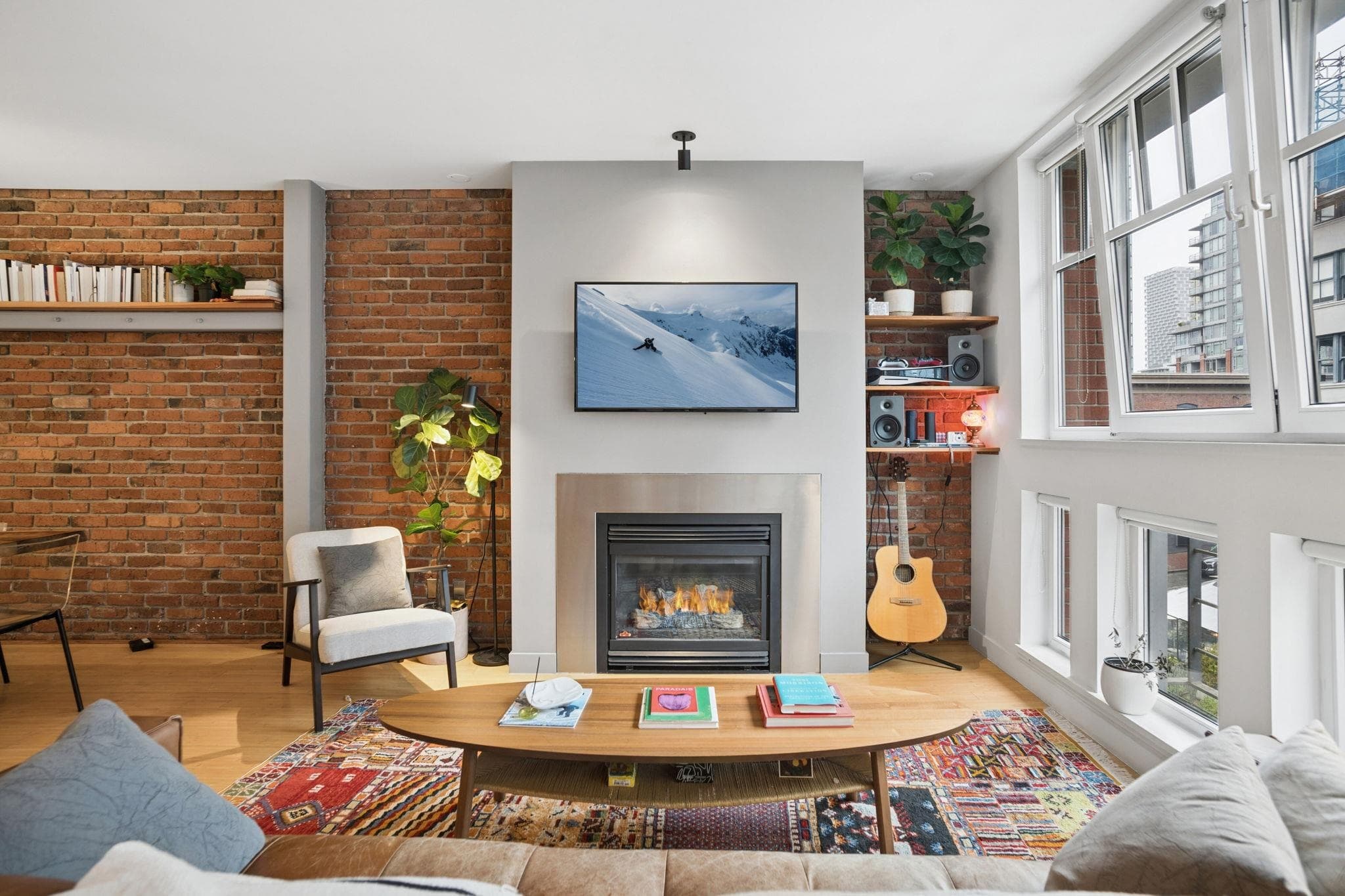 401 - 1072 Hamilton Street, Vancouver, V6B 2R9 — photo 3