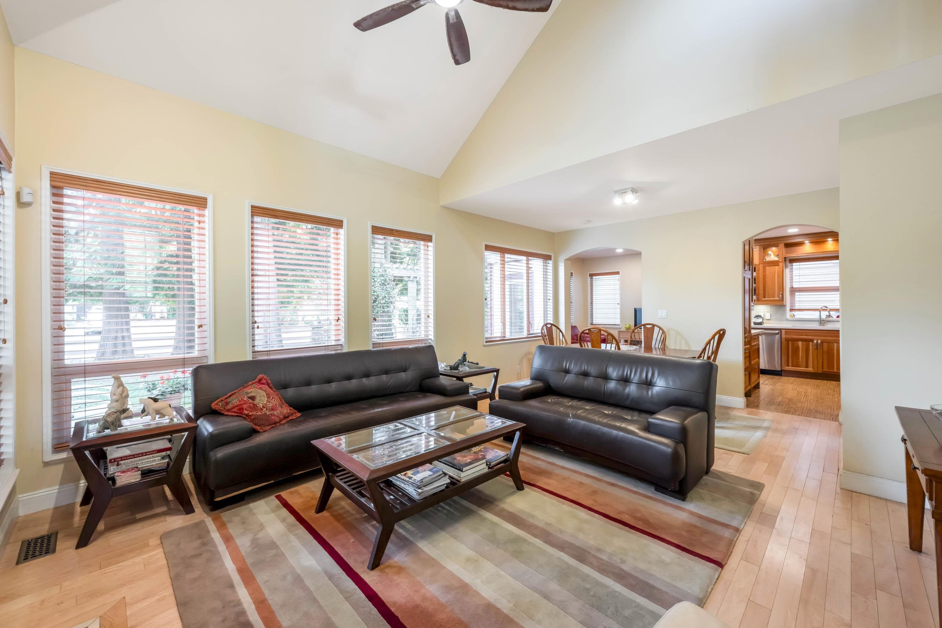 8 - 15055 20th Avenue, Surrey, V4A 9Y2 — photo 4