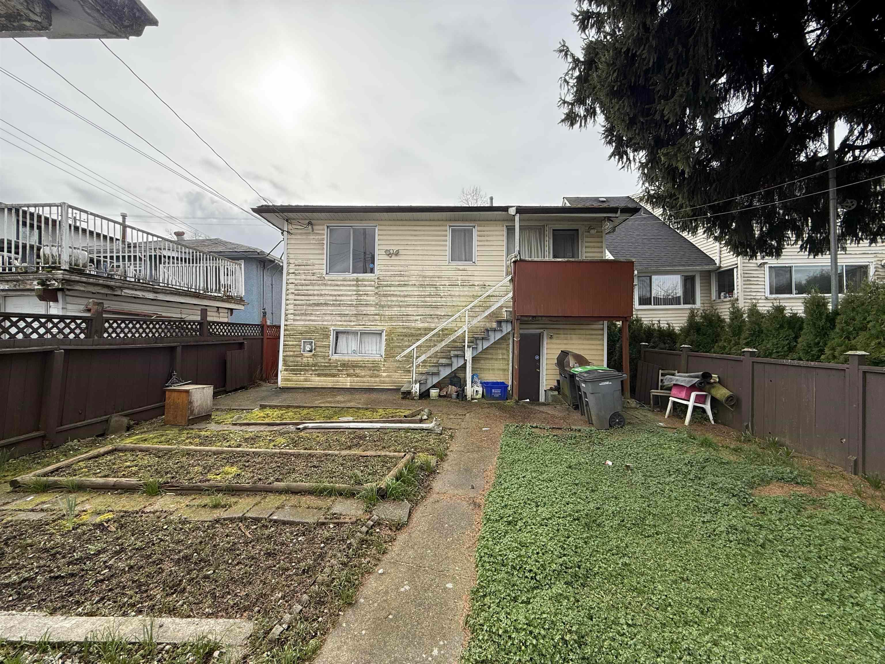 3025 E 45th Avenue, Vancouver, V5R 3C6 — photo 2